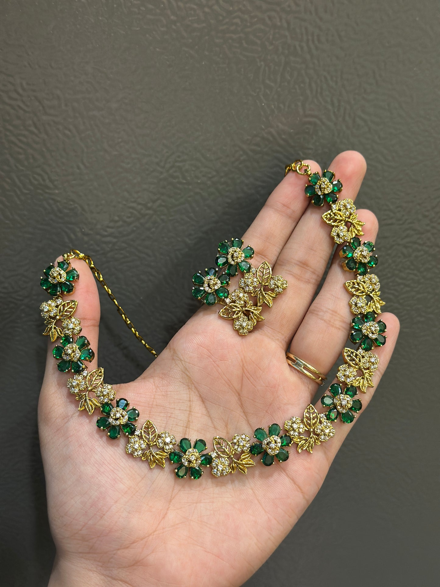 Liyaara Floral AD Necklace