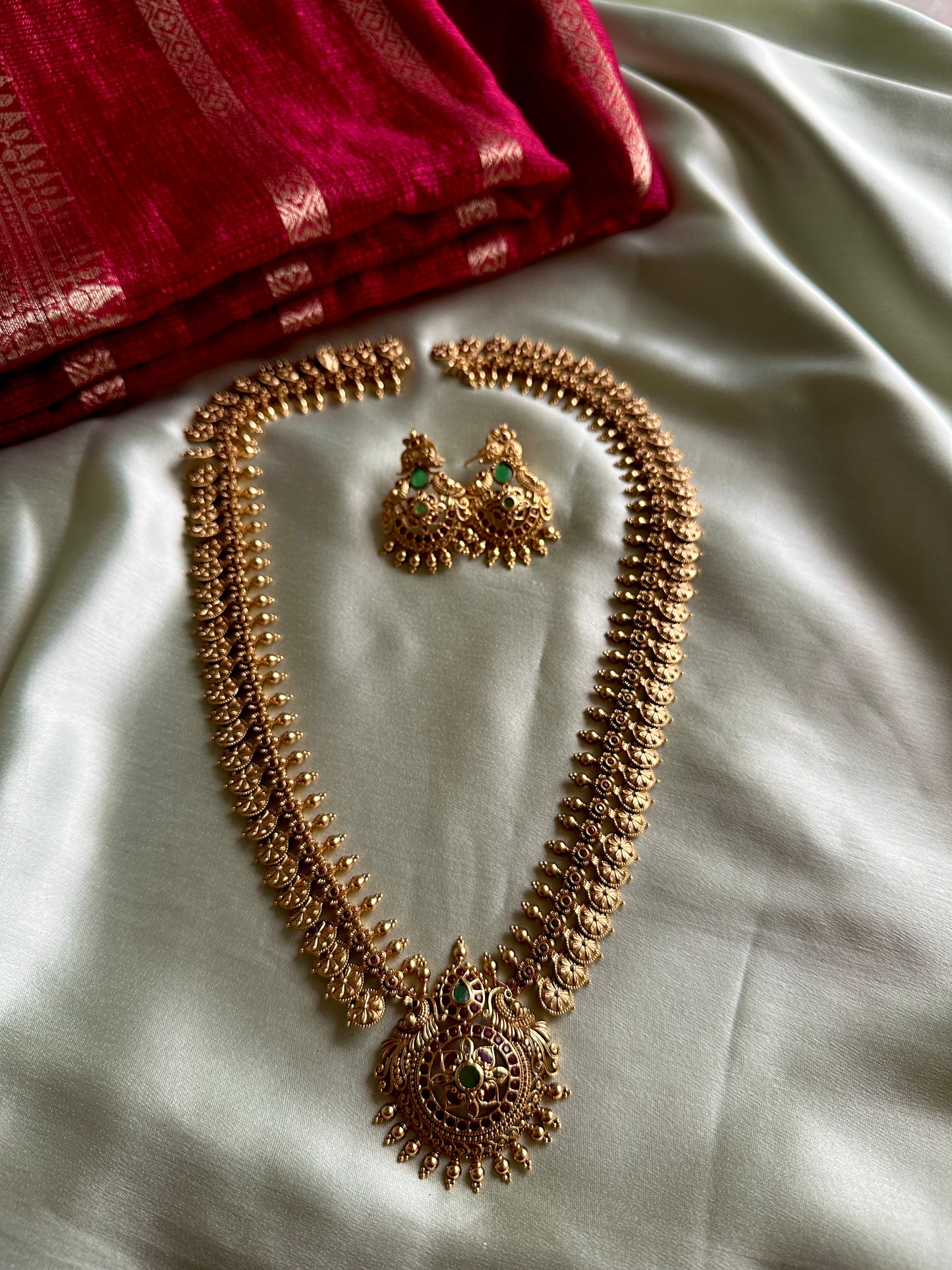 Indrani Premium Antique Haaram set