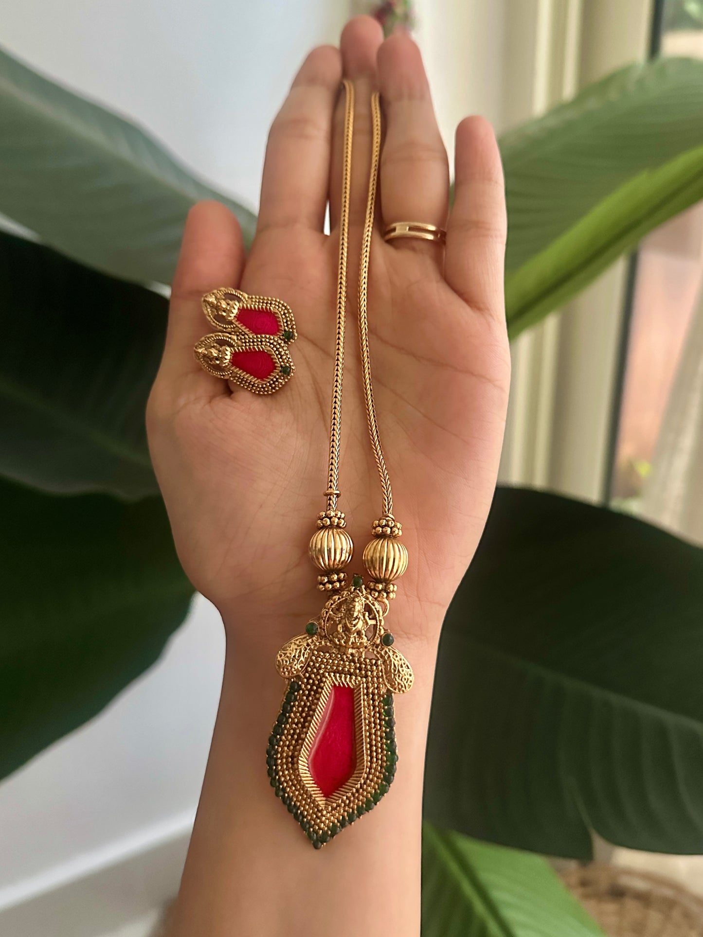 Palakka Pendant Chain v1.0