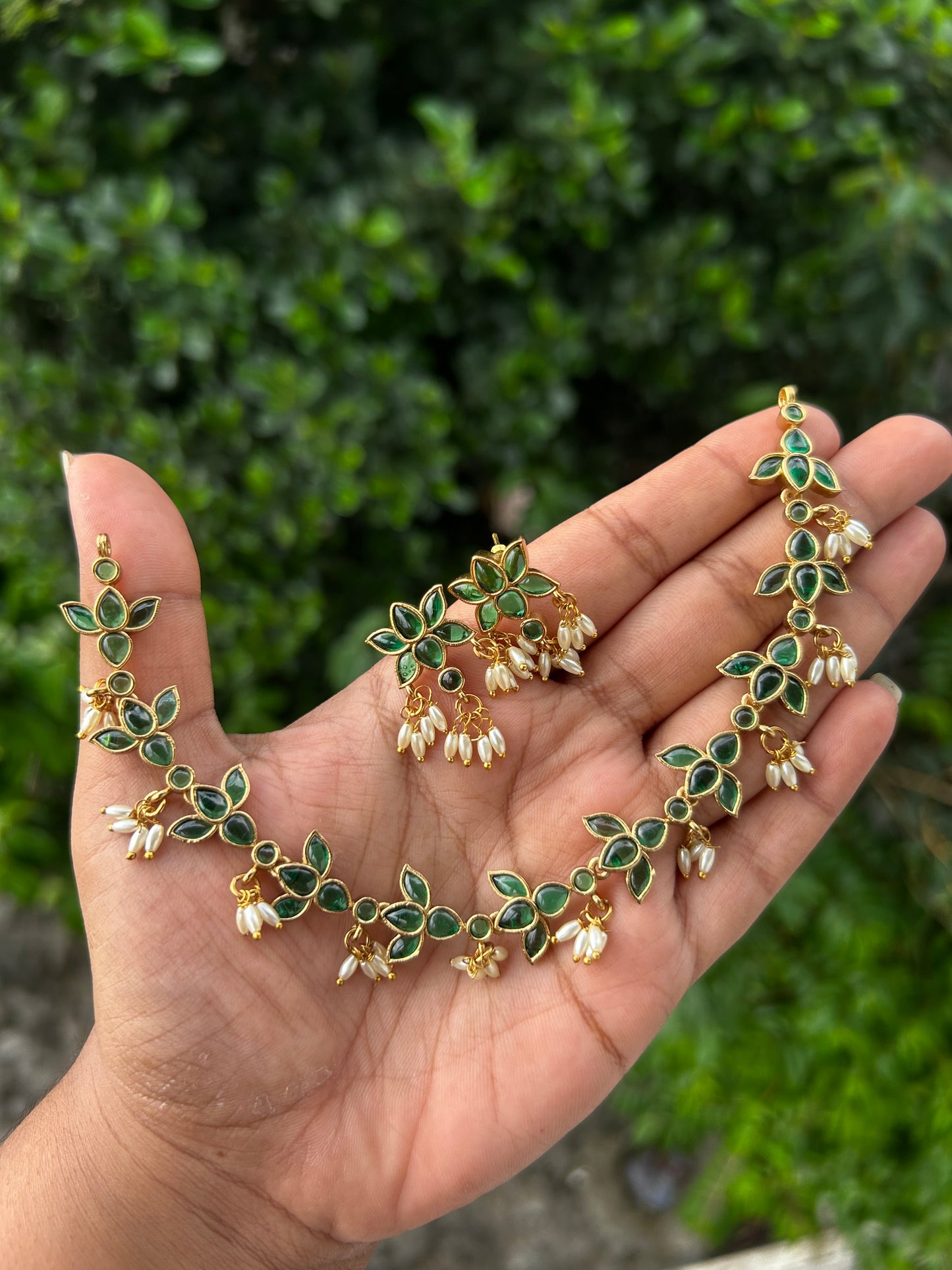 Ruhani Lotus choker
