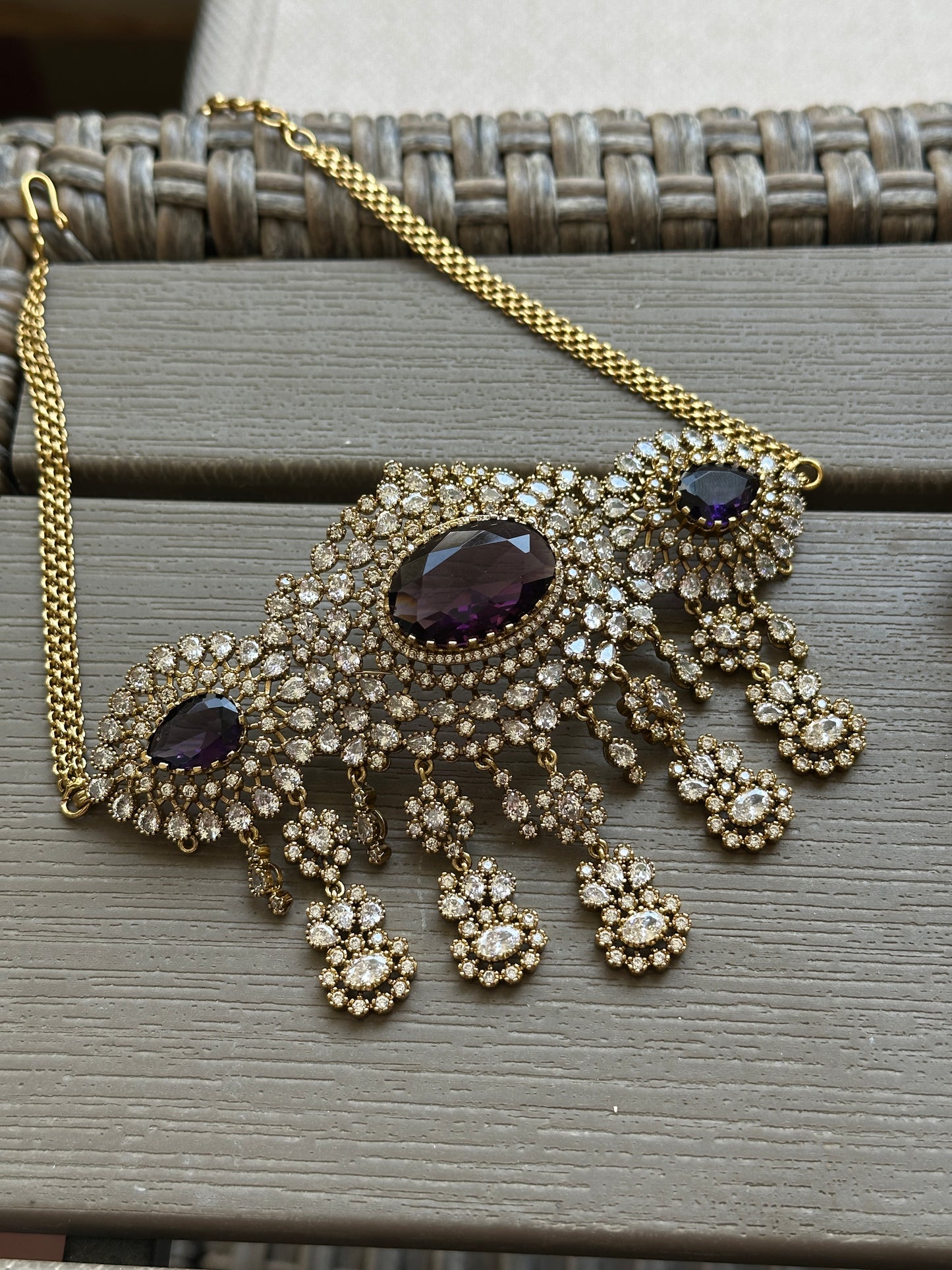 Raha Victorian Choker