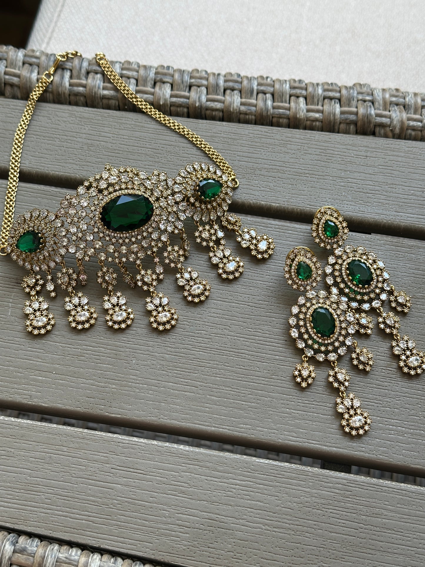 Raha Victorian Choker