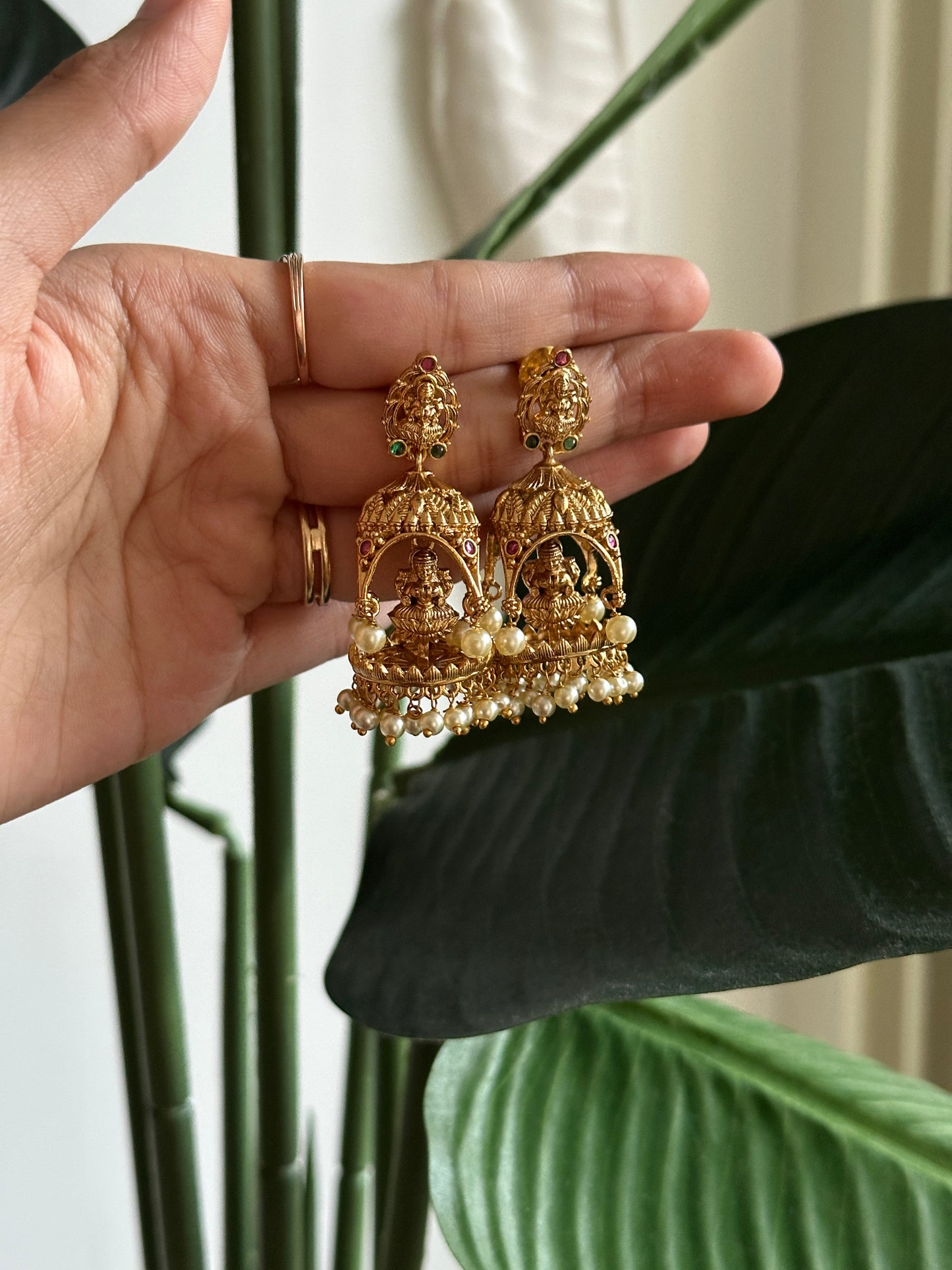 Mandir Jhumkas