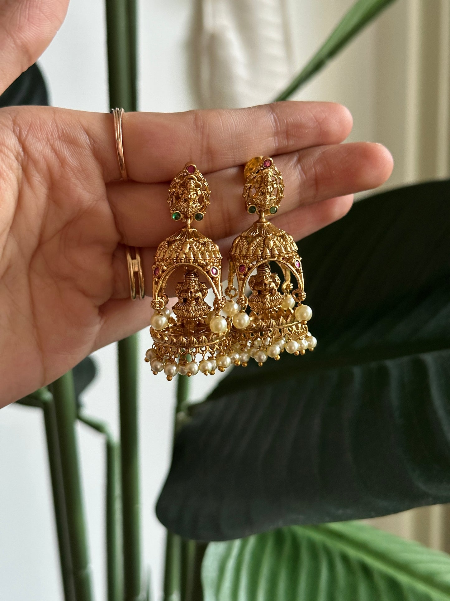Mandir Jhumkas