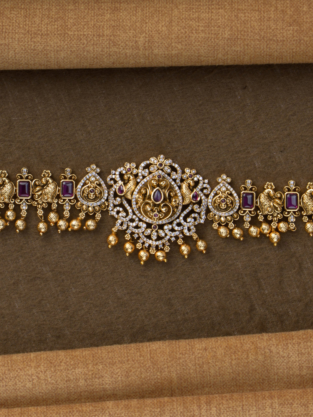Mayura Ruby Hip Belt - centrepiece close-up