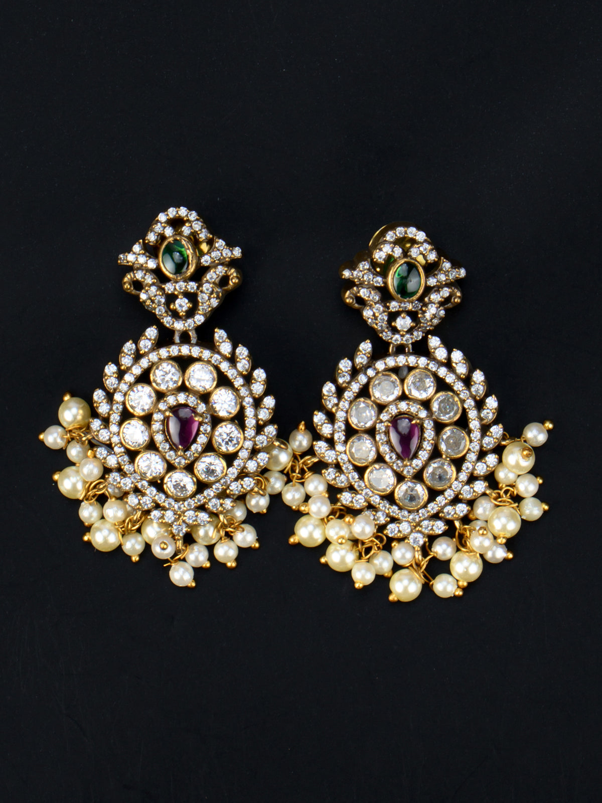 Mrinal Mayuri Victorian Necklace Set