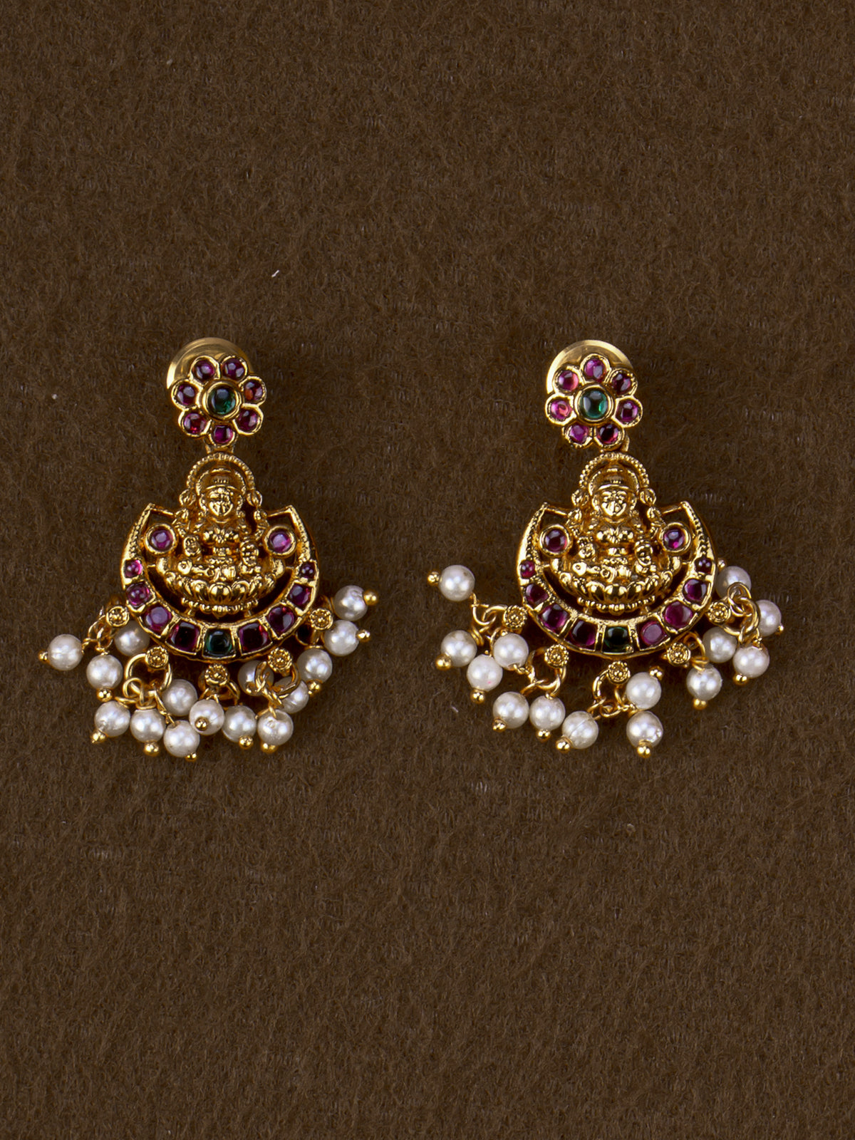 Chandra Lakshmi Pendant Set