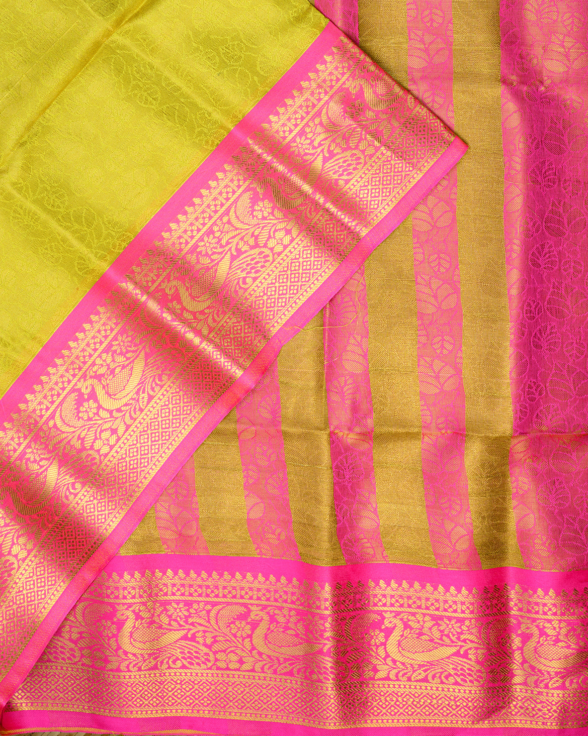Kavitha Banarasi Brocade Silk Saree v3.0