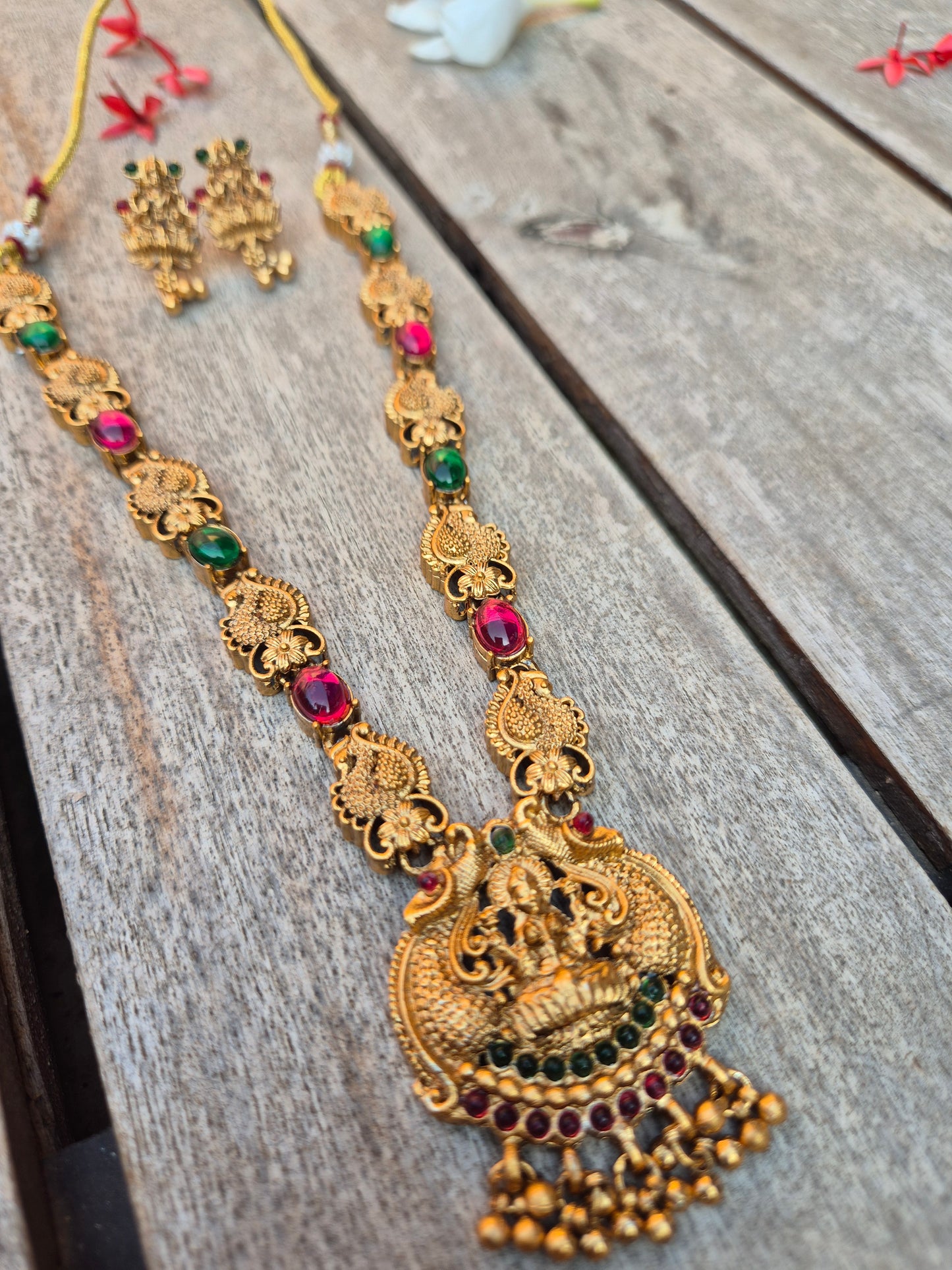 Shristi Kempu Necklace