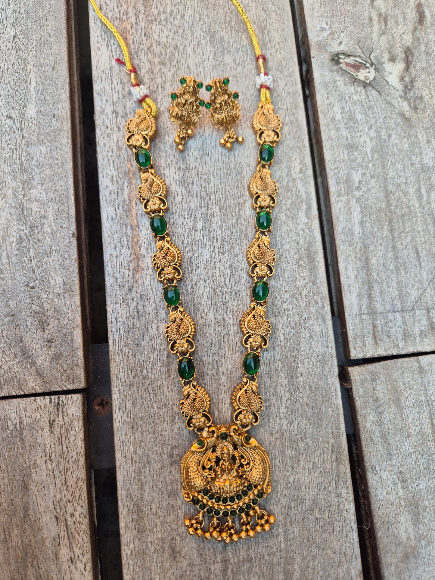 Shristi Kempu Necklace