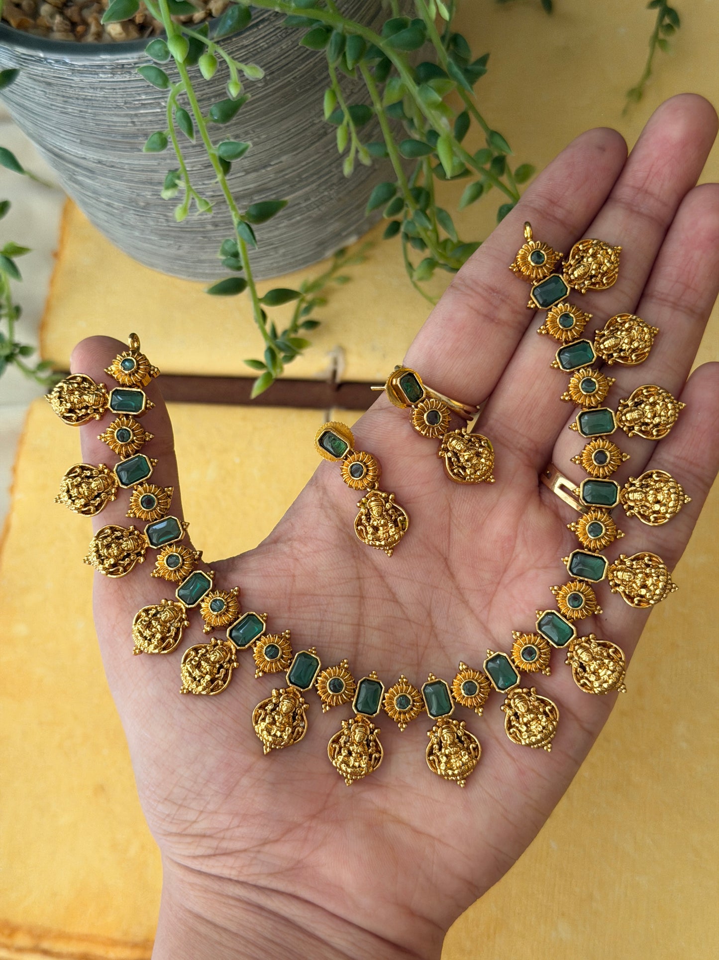 Chandrakala Kemp Necklace