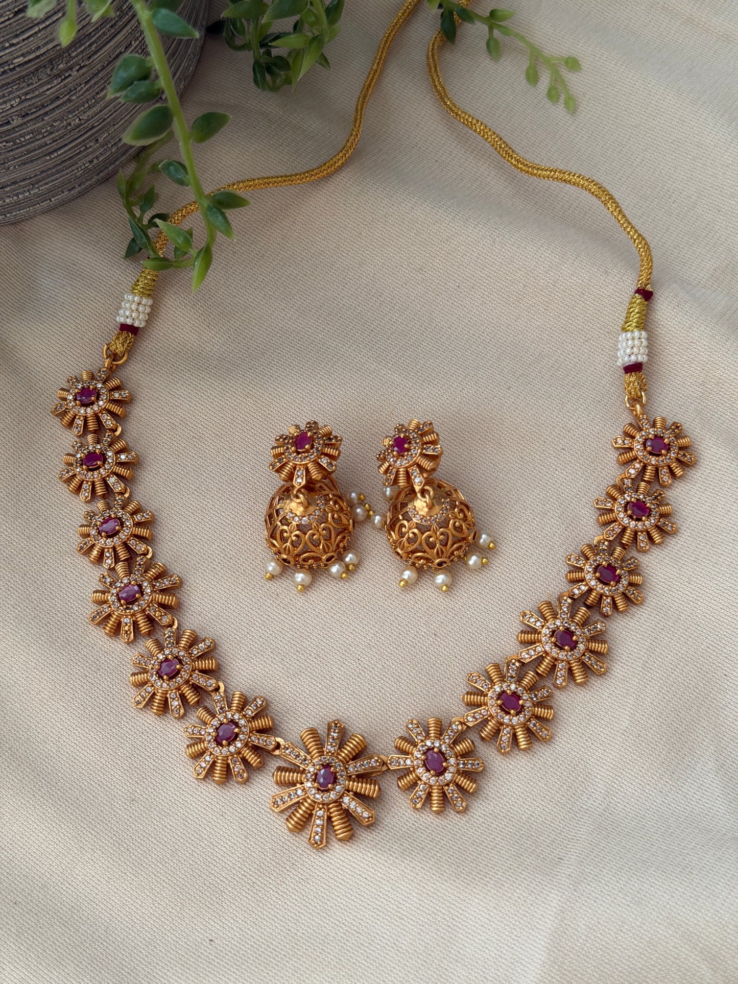 Vasooya Stone Necklace