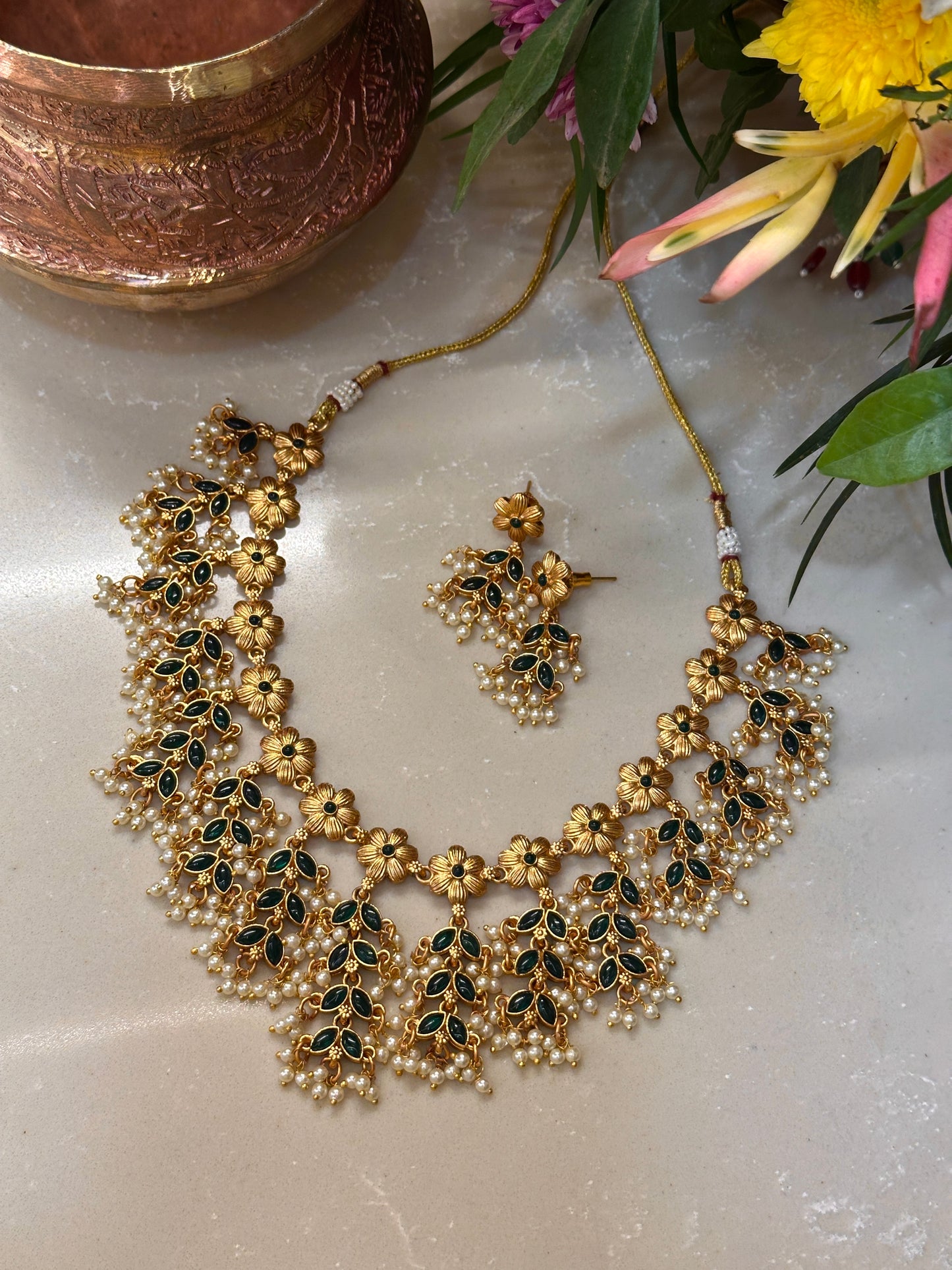 Ambalika Floral Guttapusalu