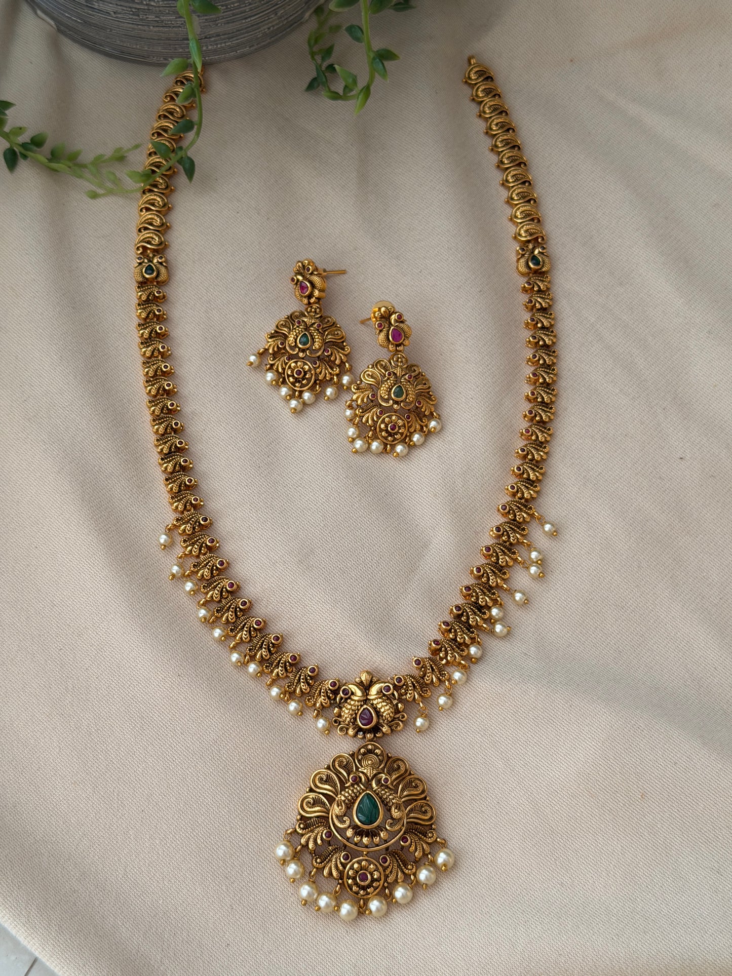 Hariniksha Haaram Set
