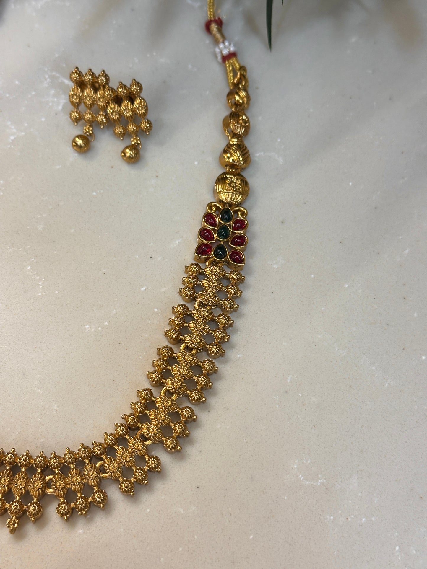 Tanimay Non idol necklace