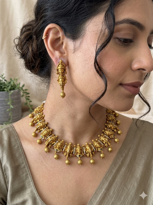 Vishvambara Gold Replica