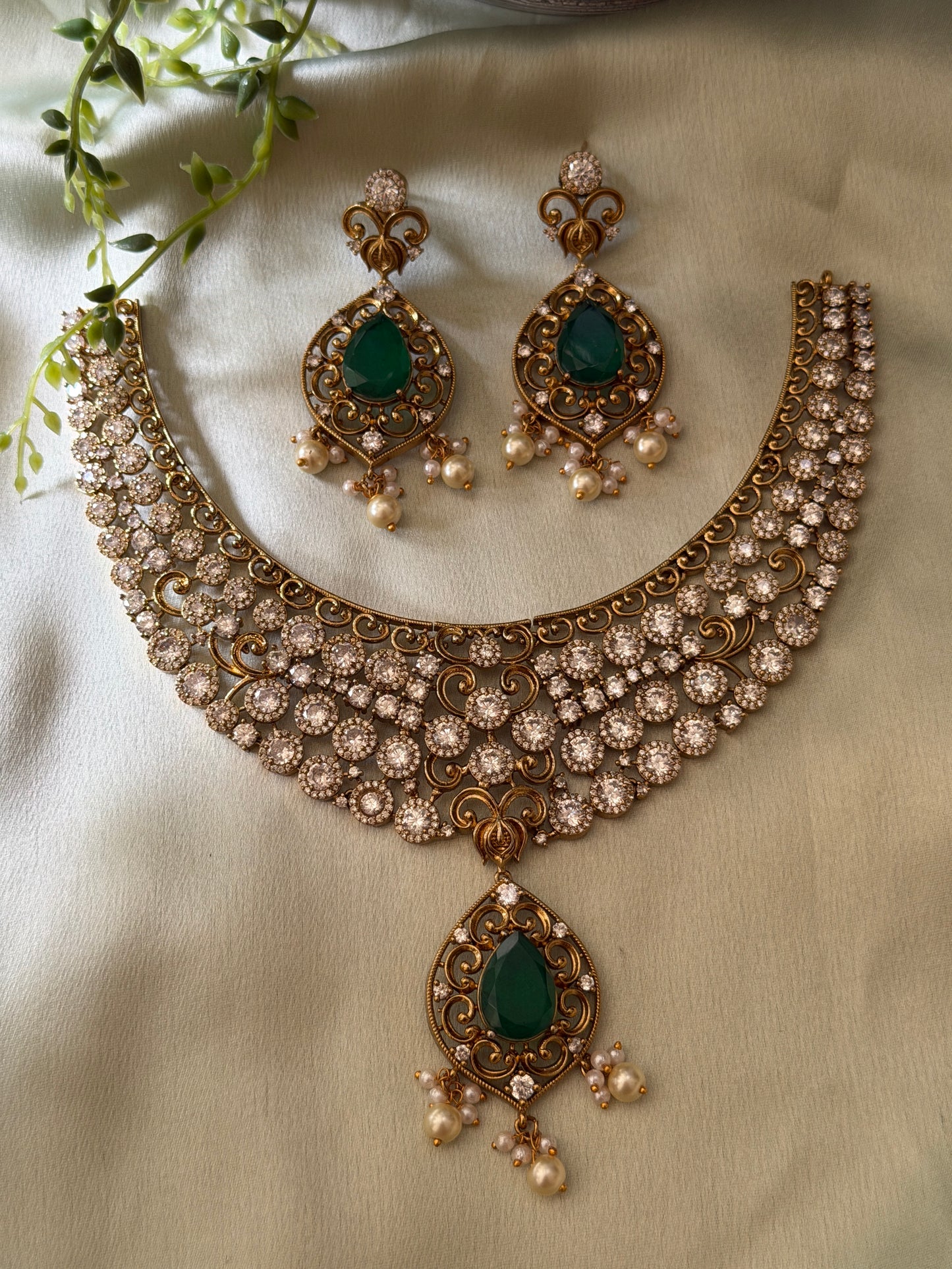 Victora Diamond Necklace