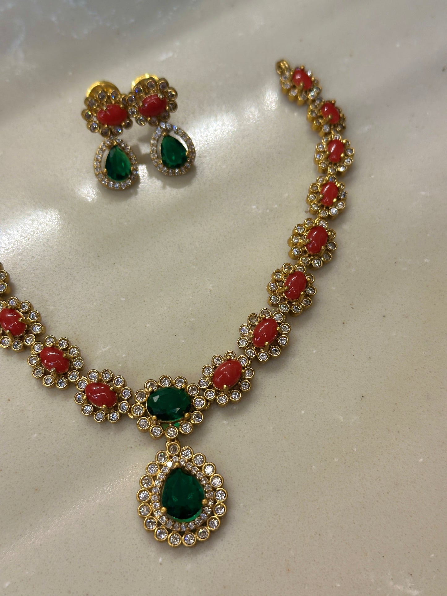 Hazel Coral x Emerald AD necklace