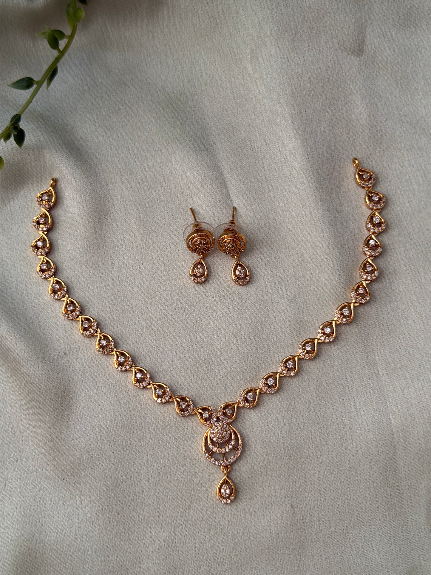 Mila Diamond Replica Necklace