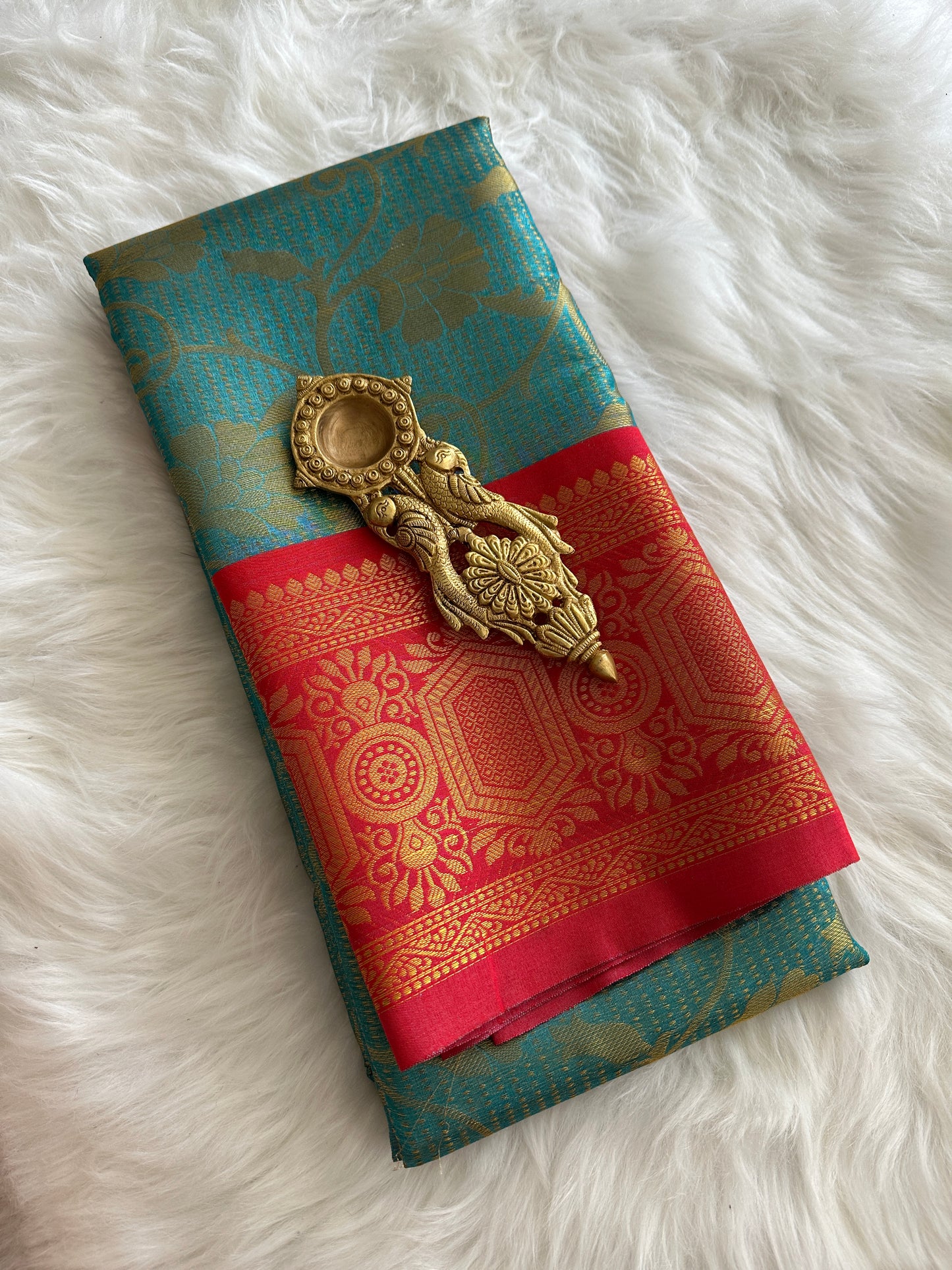 Dual Tone Tissue Silk Saree v1.0