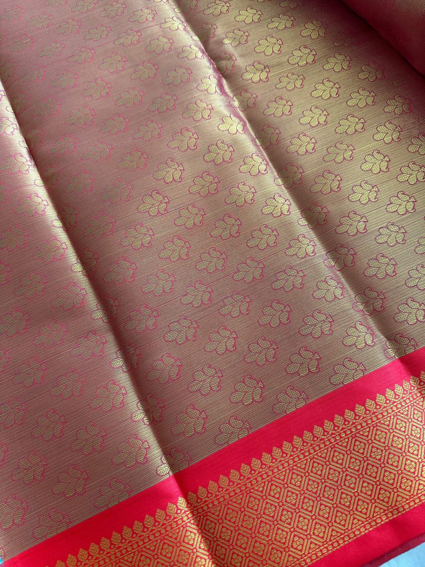 Dual Tone Tissue Silk Saree v1.0