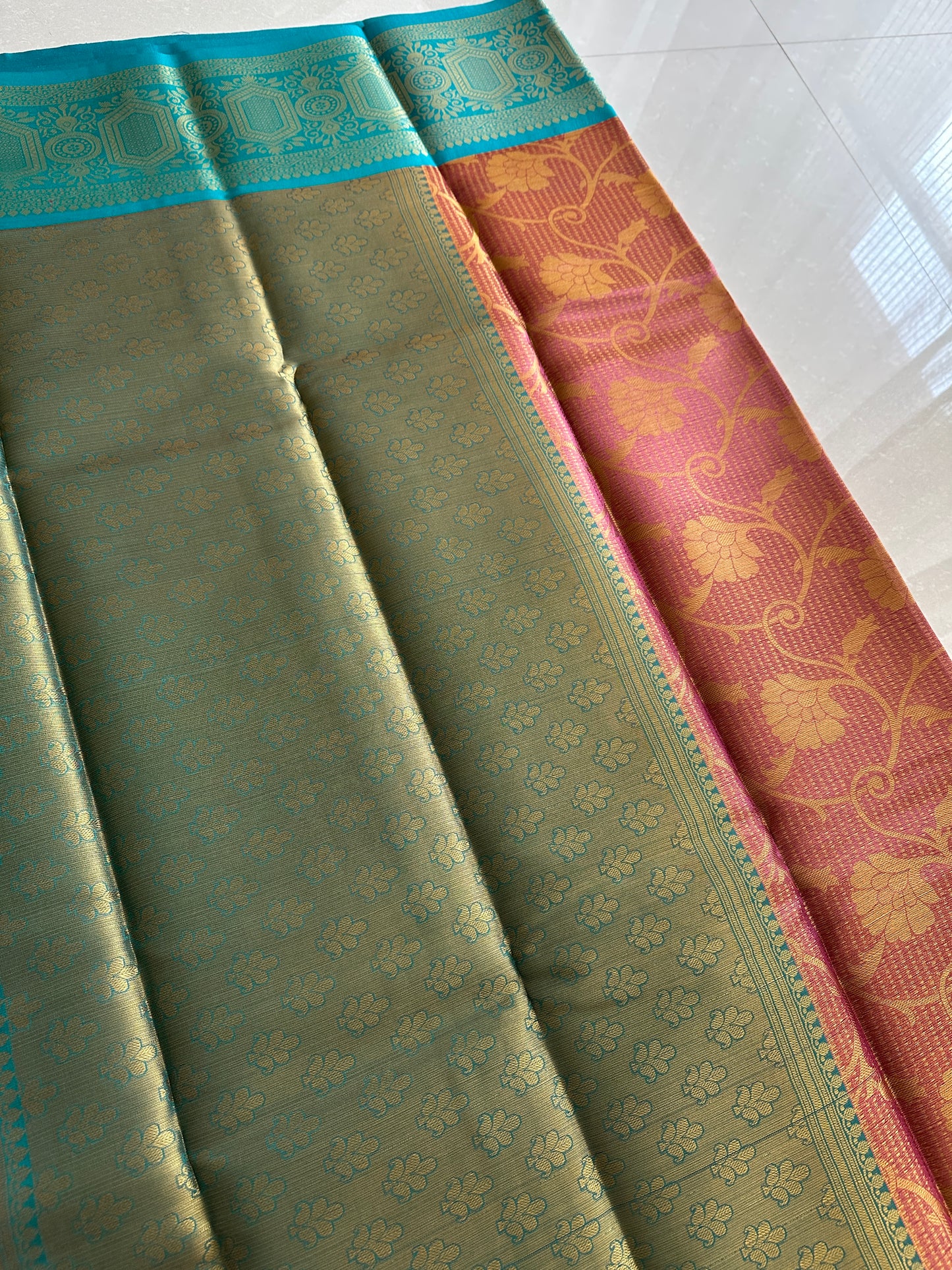 Dual Tone Tissue Silk Saree v2.0