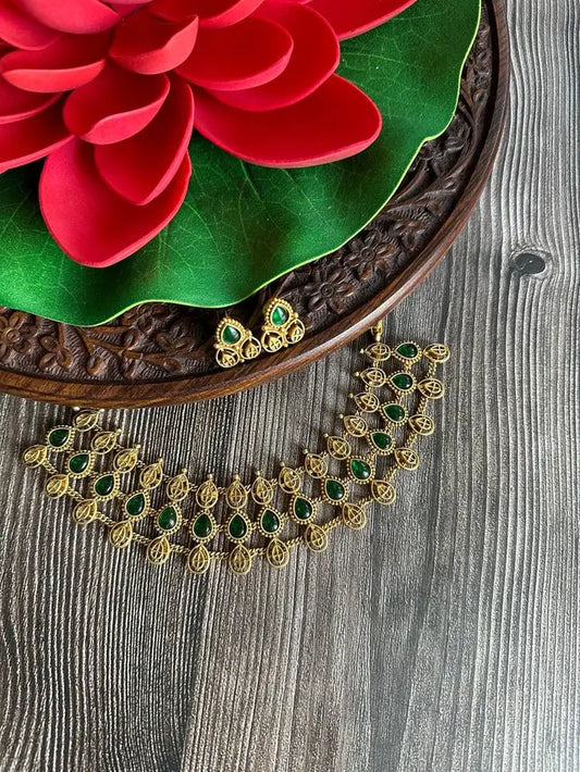 Layered coin Choker