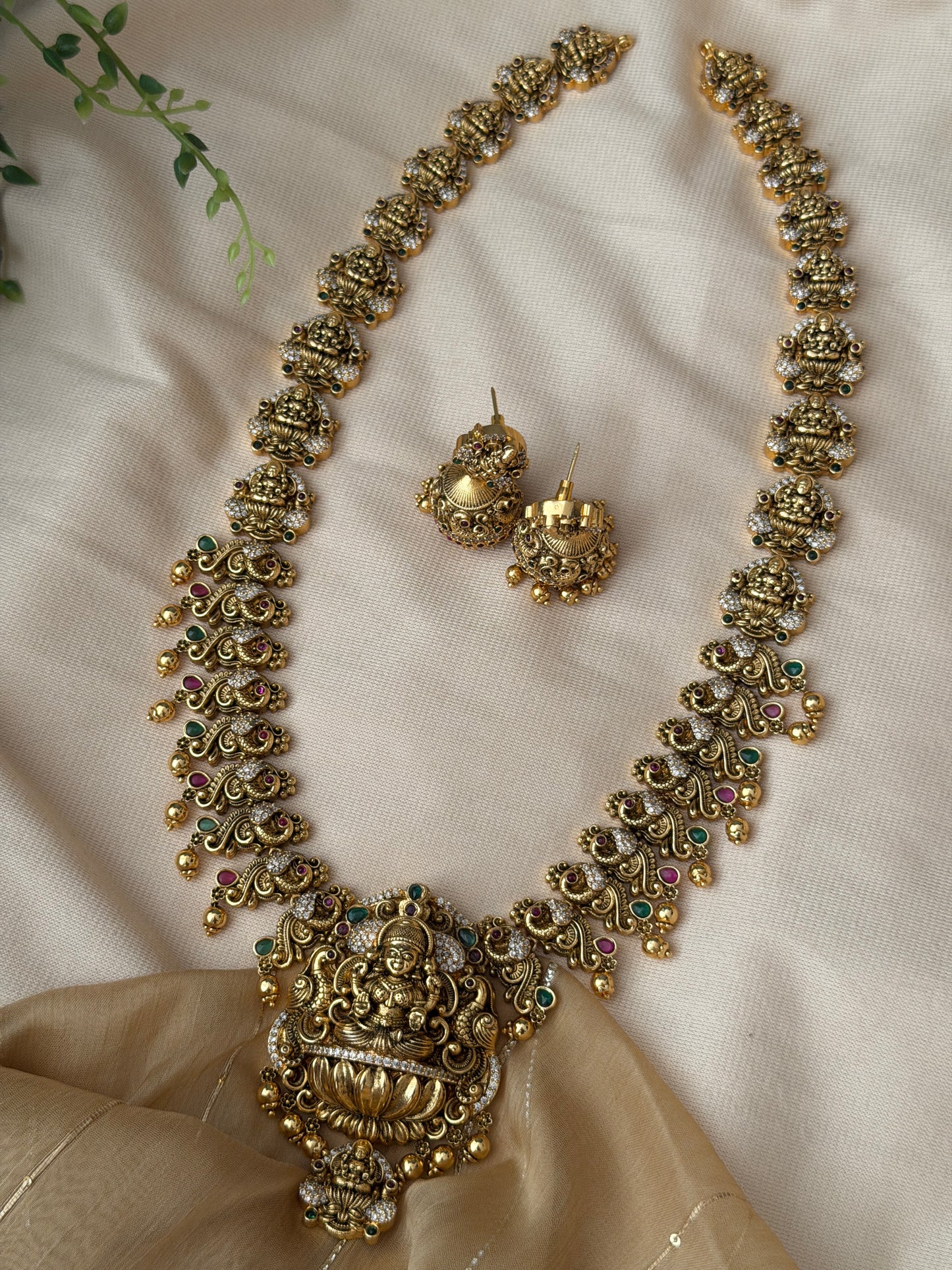 Lalitha Devi Haaram Set