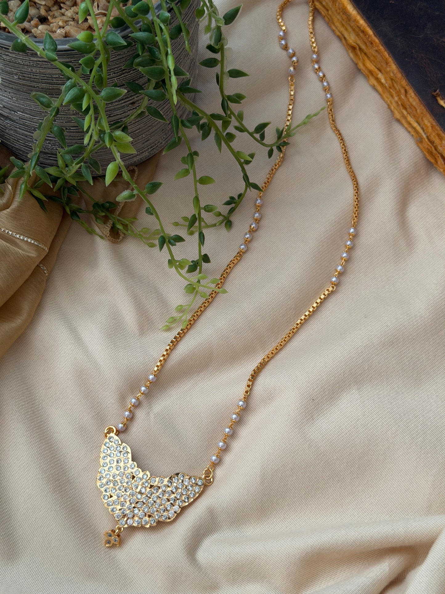 Maalathi Vintage Chains