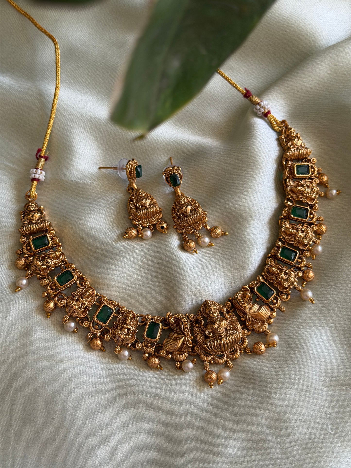 Kalyaanima Budgeted Necklace