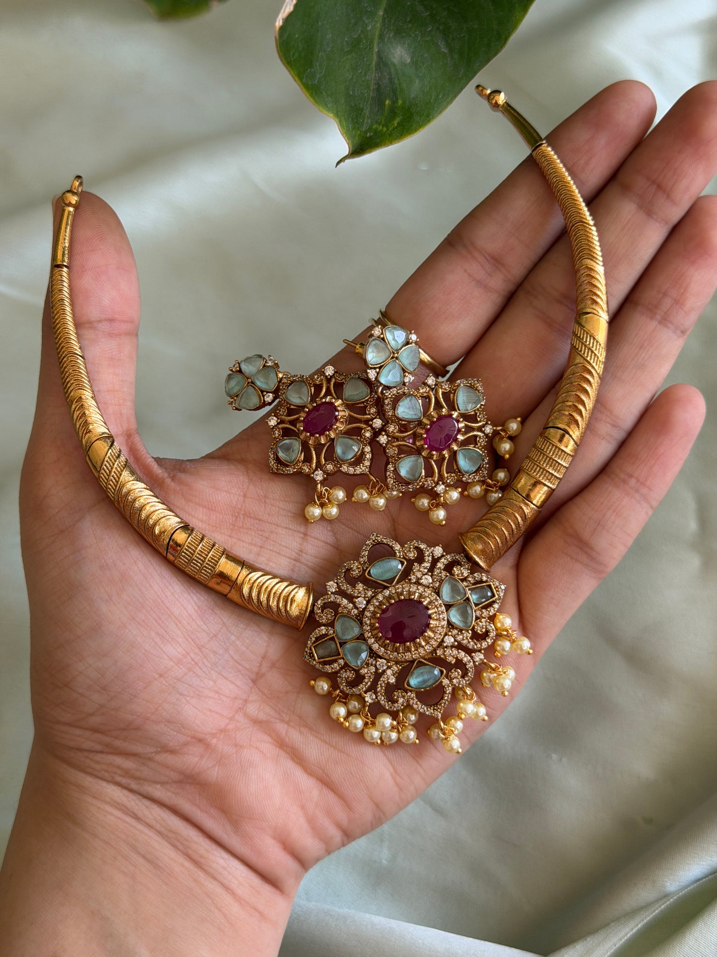 Pastel Blue AD Hasli Choker