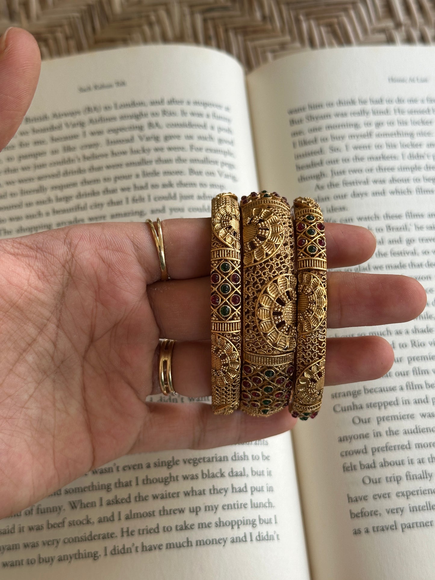 Thaahir Non Idol Bangles(Set of 3)