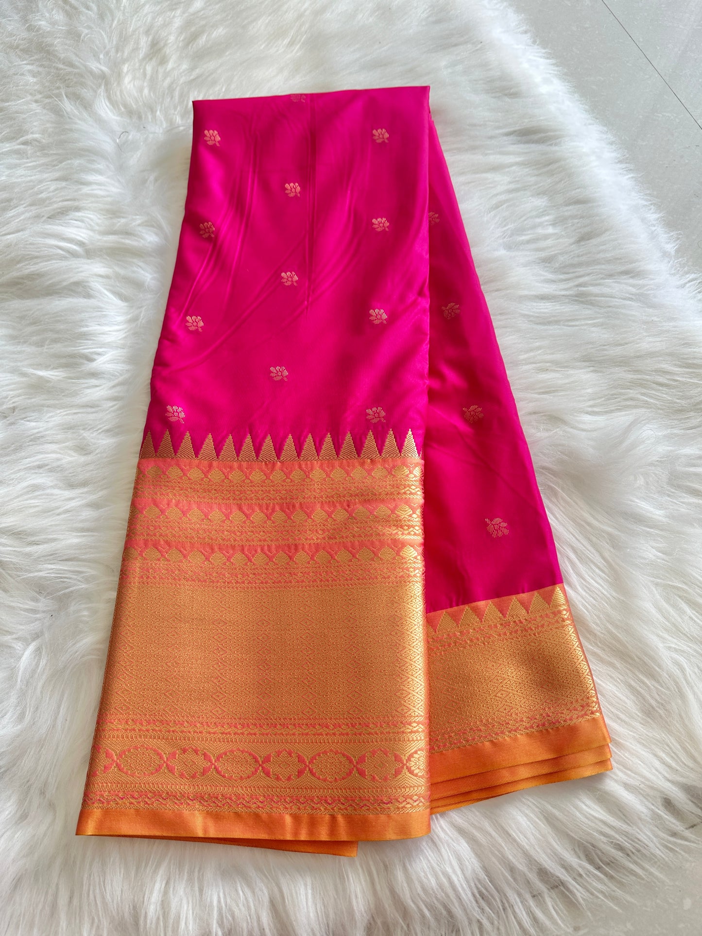 Pop pink Semi Kanchivaram Pattu Saree