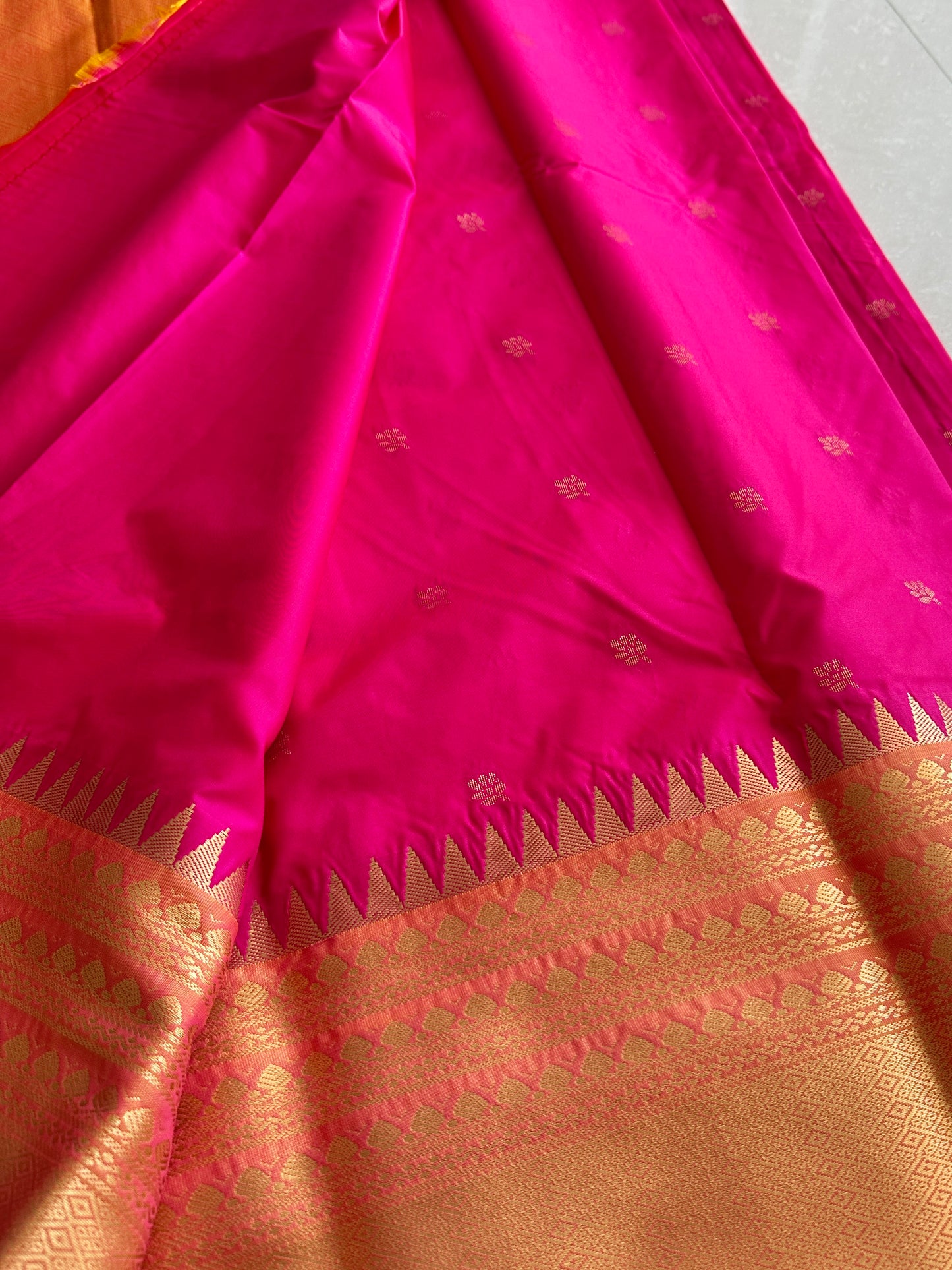 Pop pink Semi Kanchivaram Pattu Saree