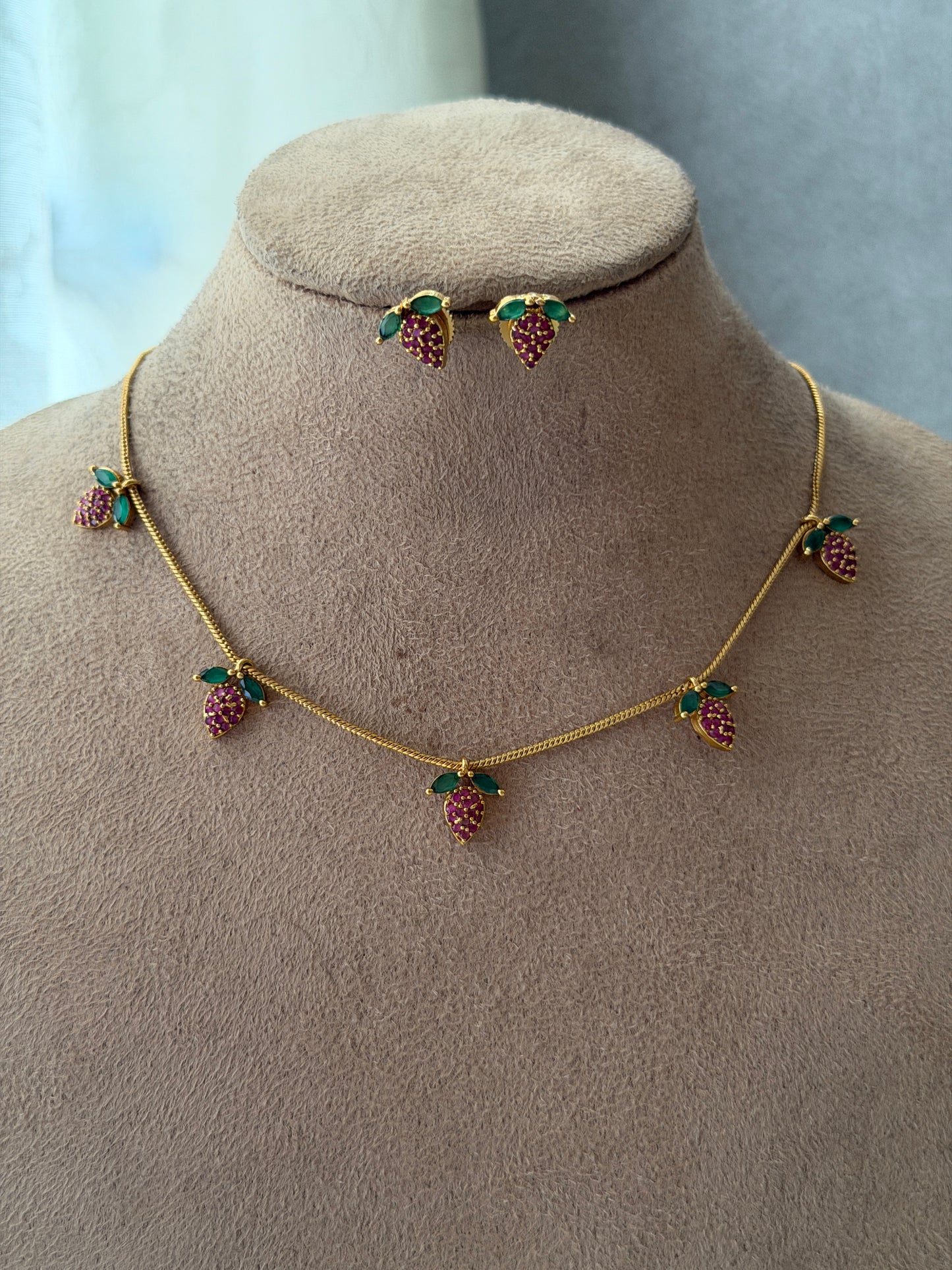 Baby Strawberry chain set