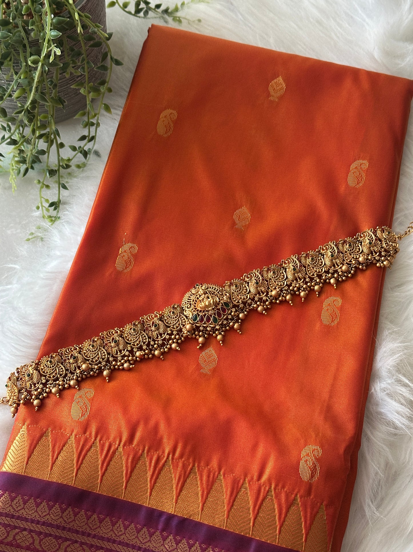 Sita Gold Ball Ghungroo Hipbelt