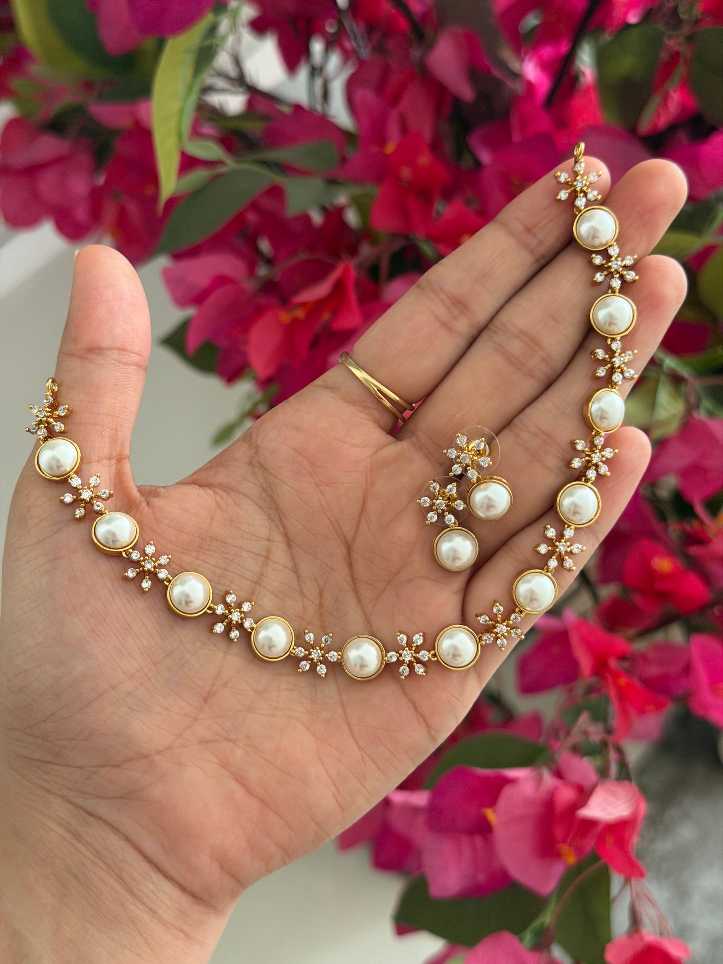 Molluscs Diamond necklace
