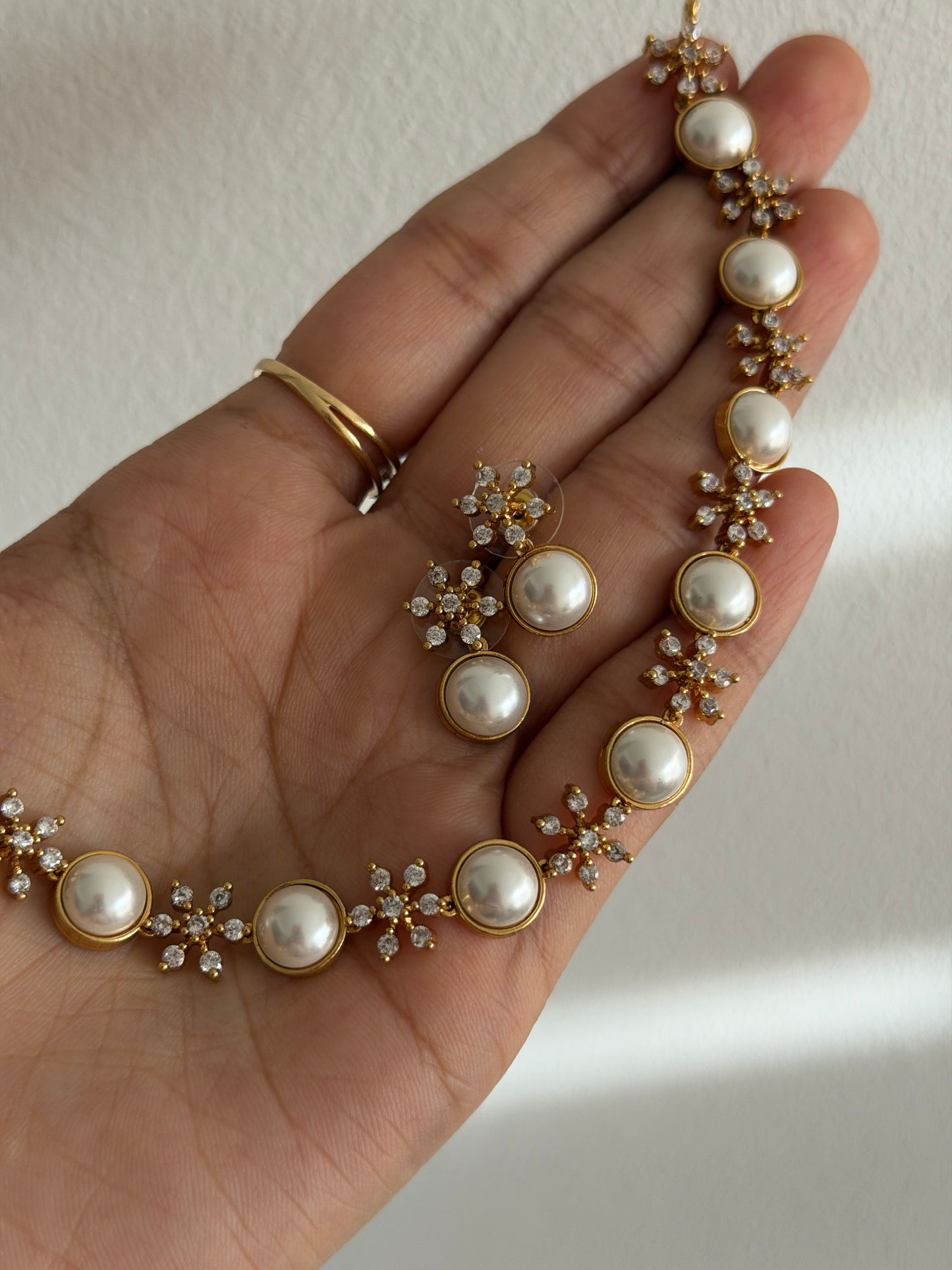Molluscs Diamond necklace