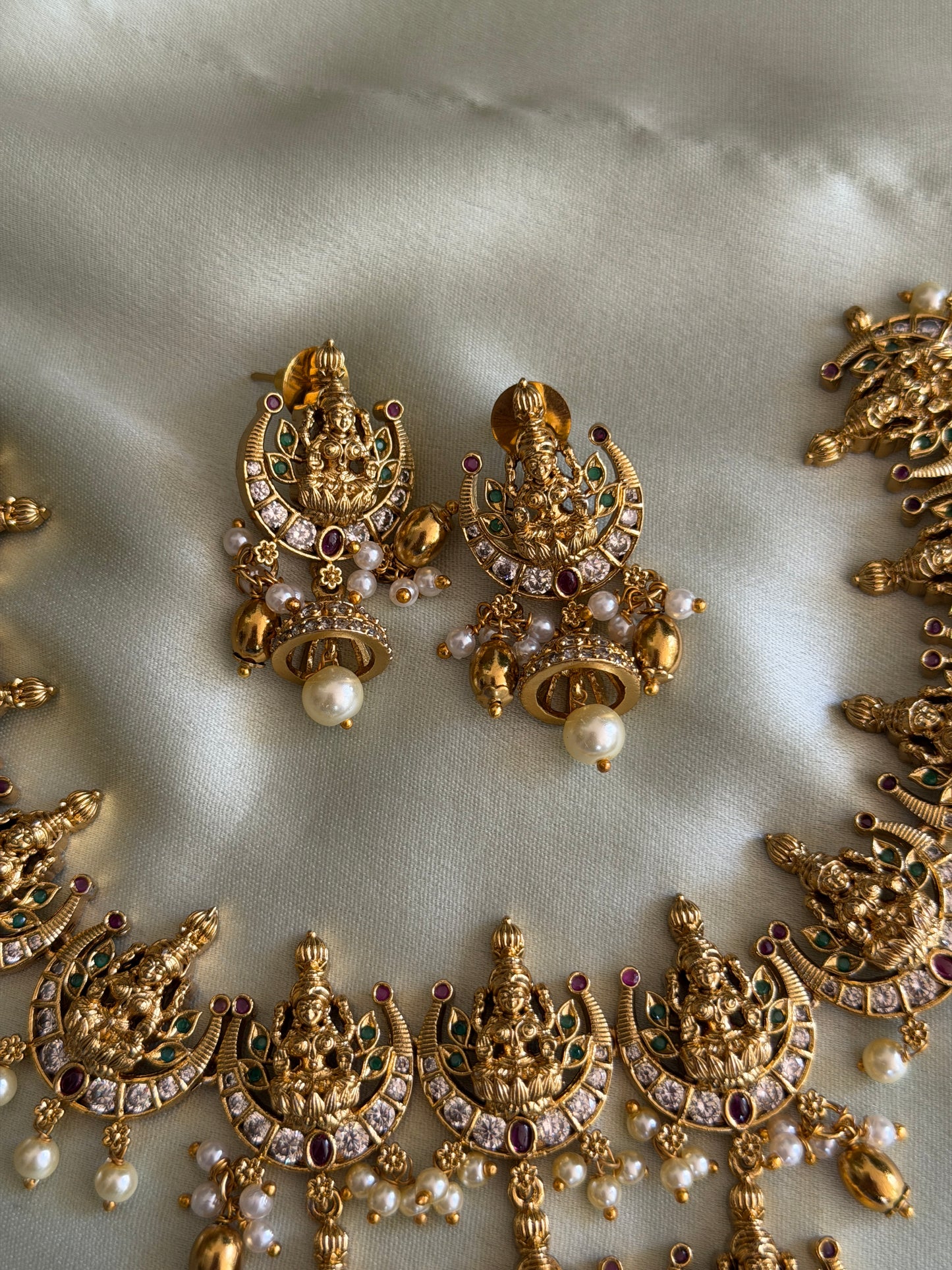 3 Layer Bridal Choker