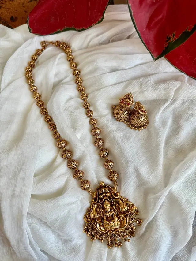 Antique Aadhya Haaram set