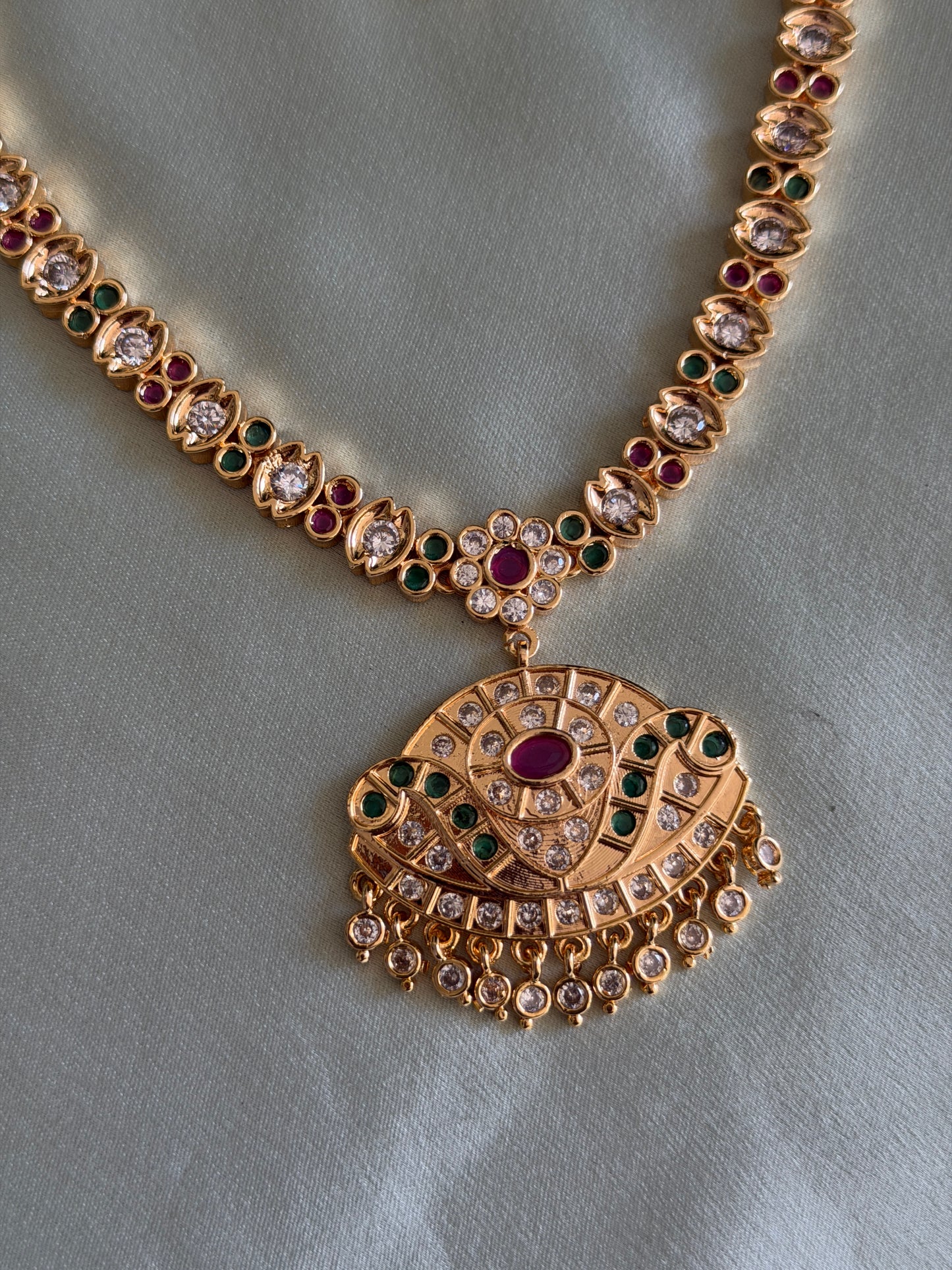 Lavanya Vintage Attigai