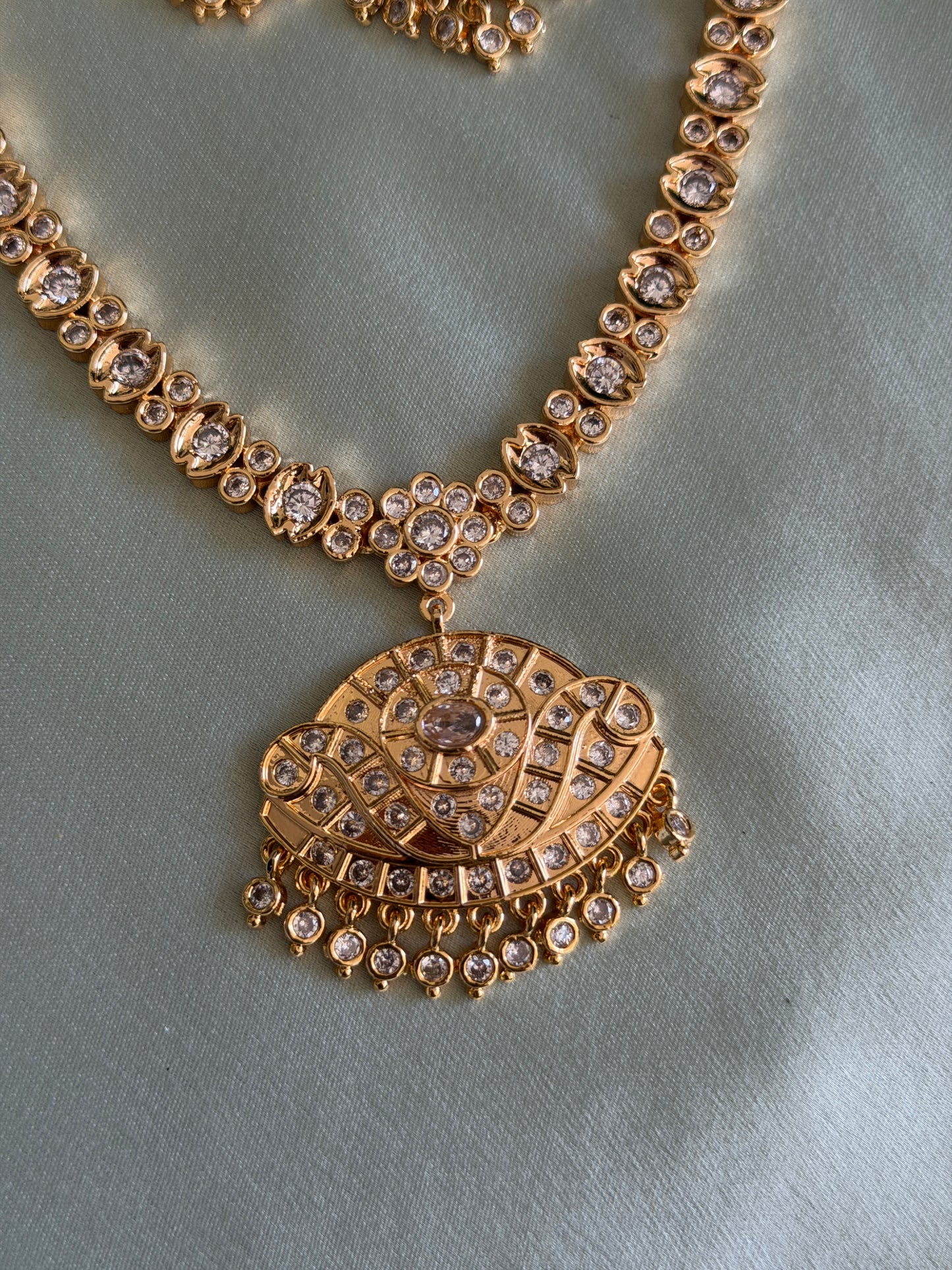 Lavanya Vintage Attigai
