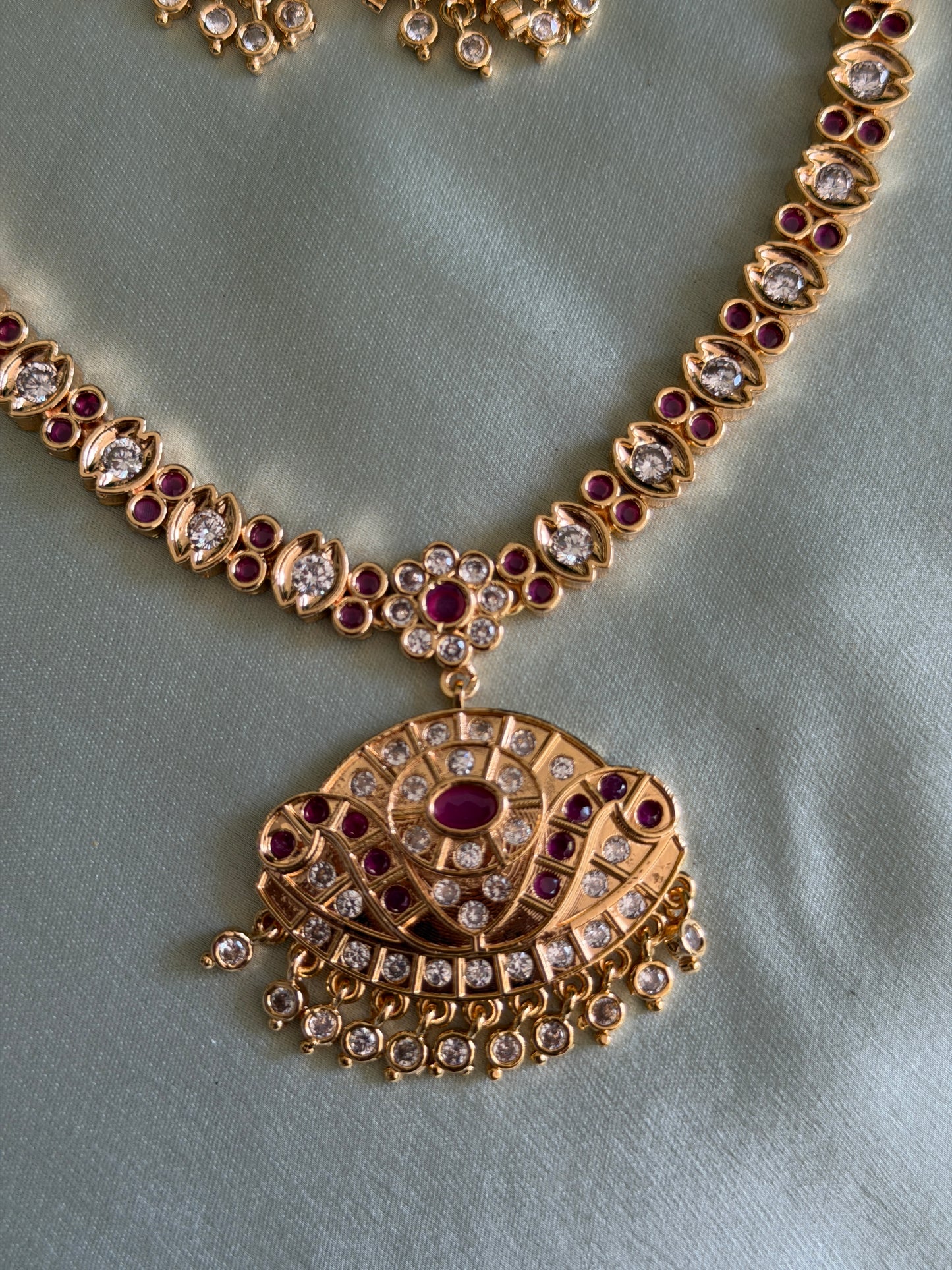 Lavanya Vintage Attigai
