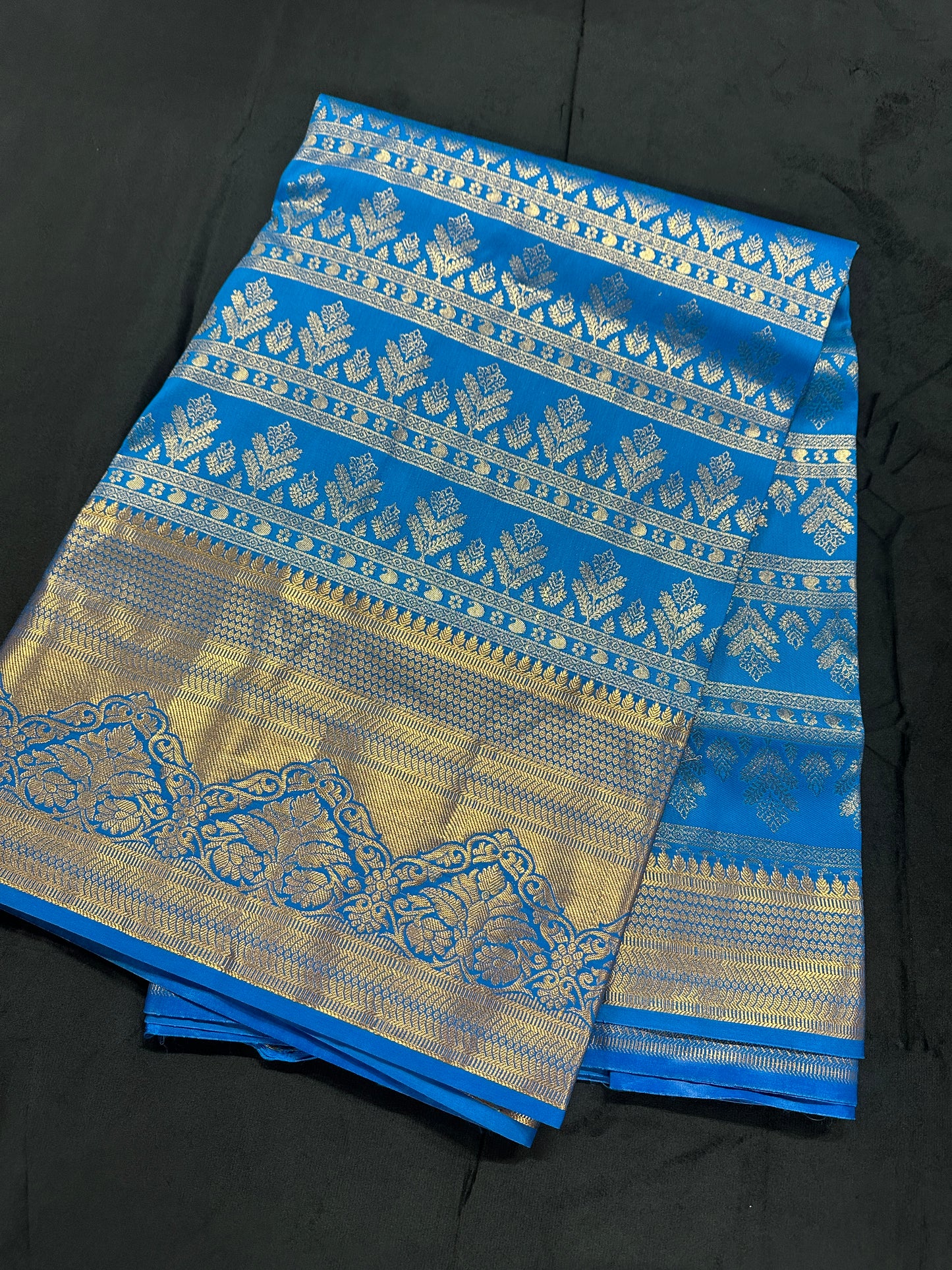Blue Pine Tissue Kanchi Pattu