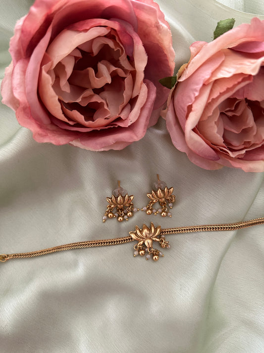 Golden Padma Choker