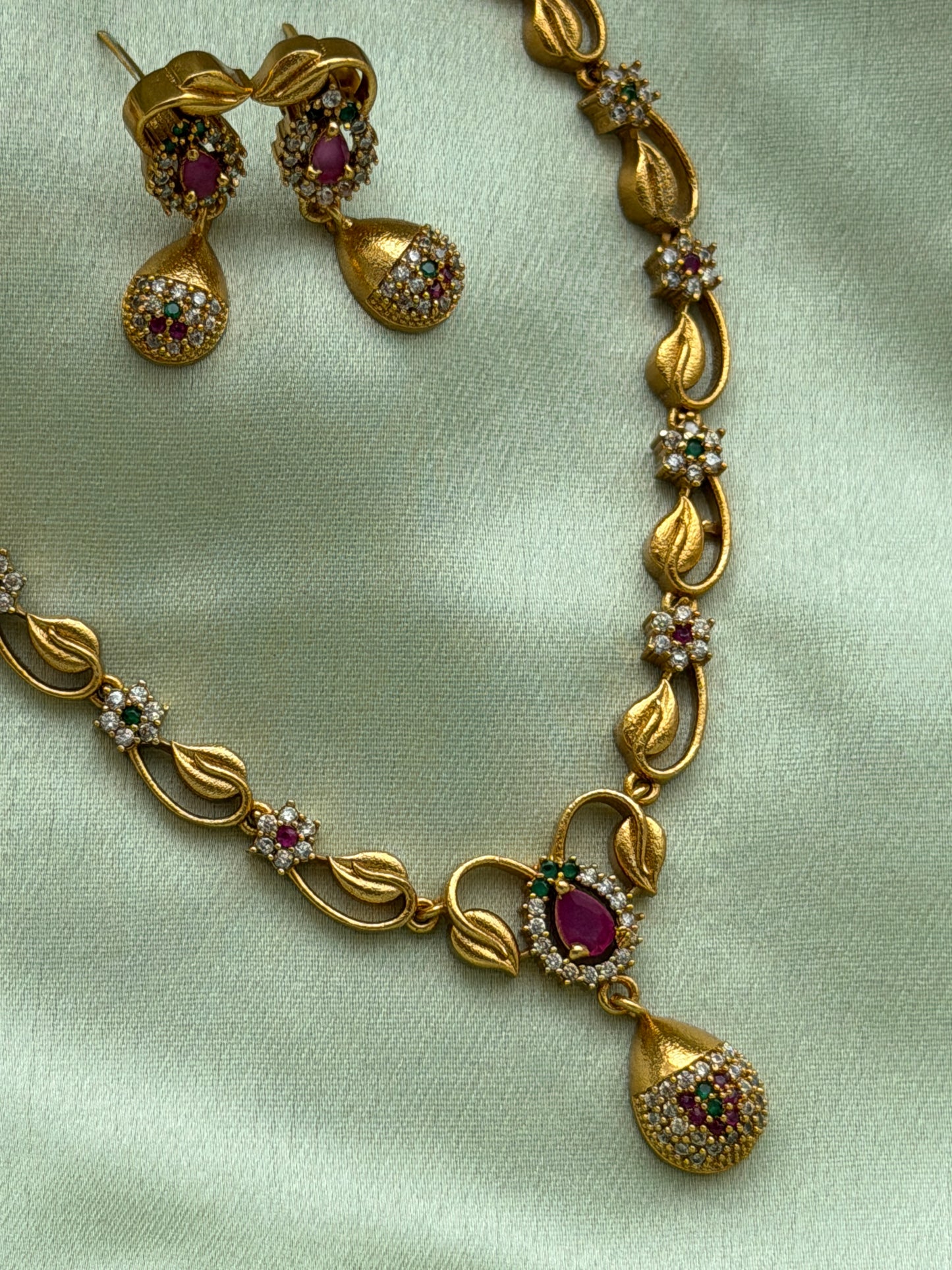 Laria AD Necklace