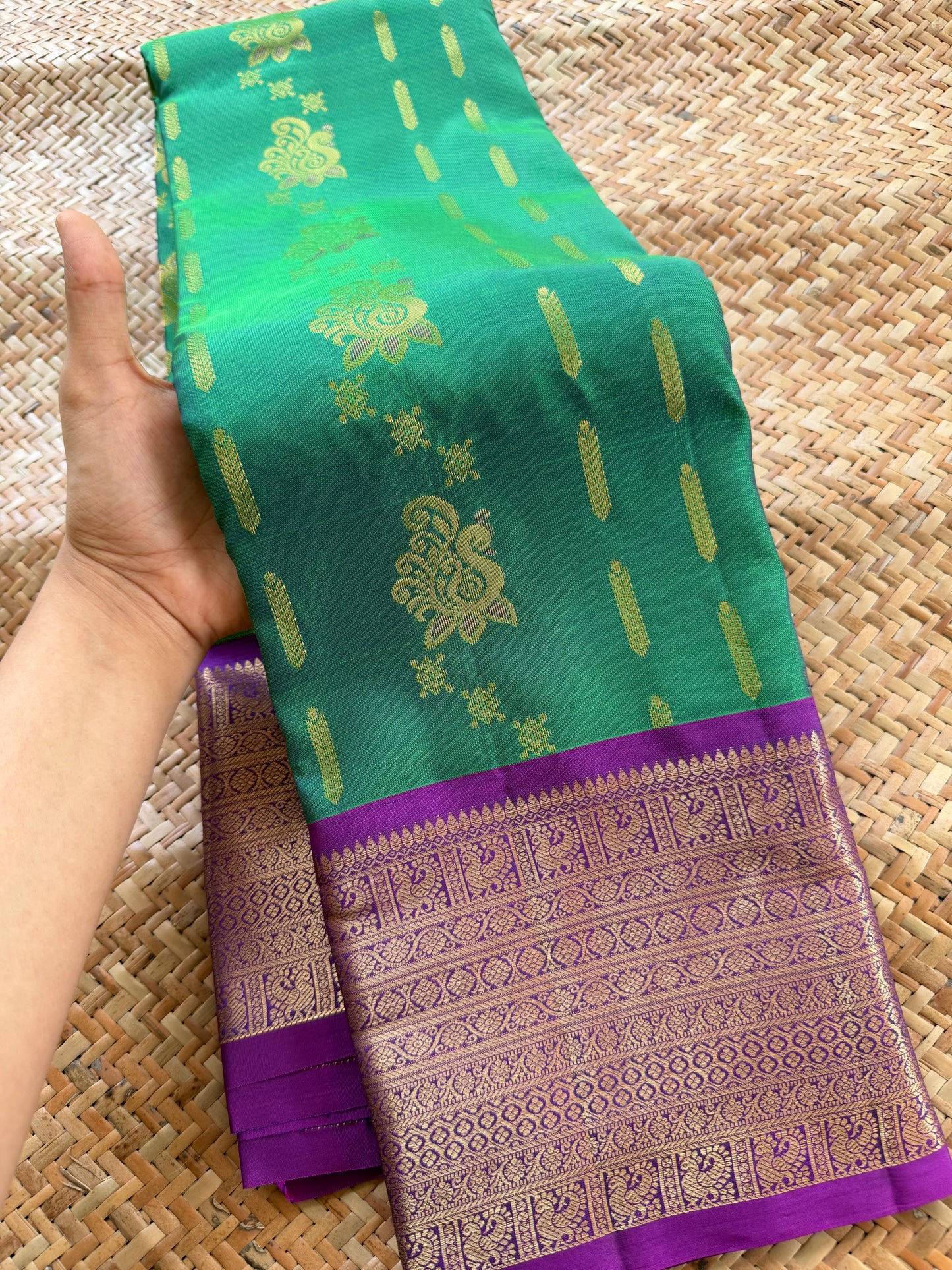 Peacock Green Handloom Silk Saree