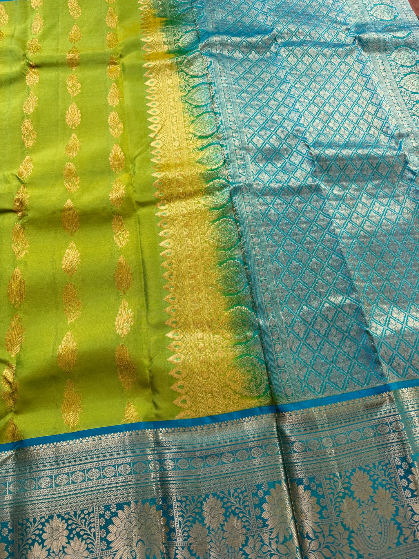 Parrot green Handloom Silk Saree