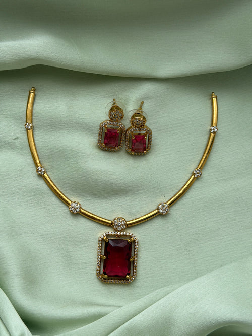 Square Pendant Diamond Hasli