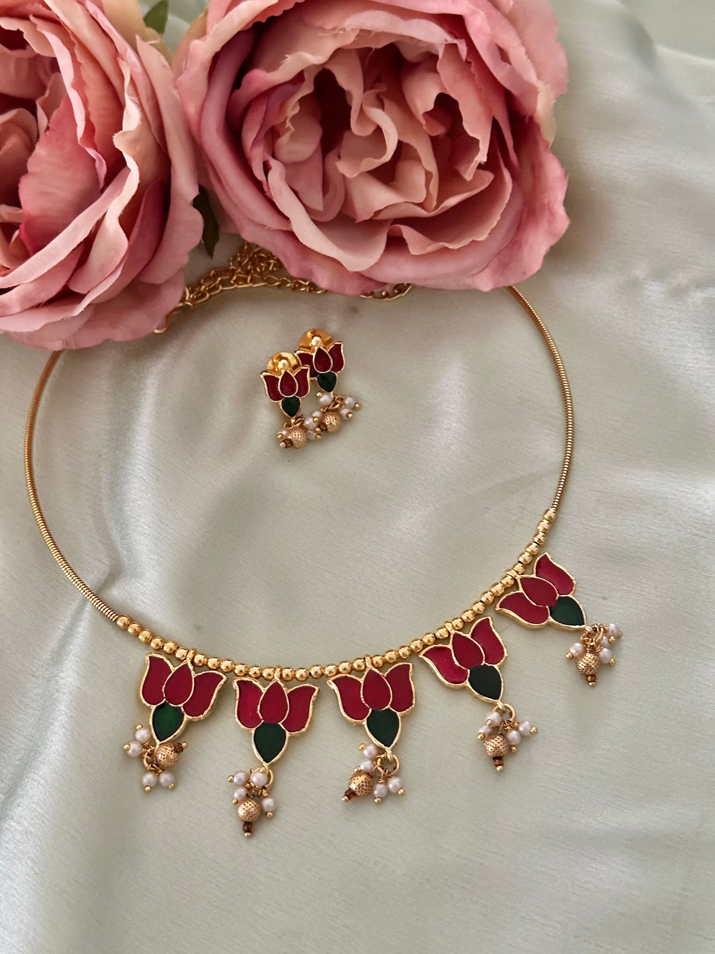 Jadau Lotus Premium Hasli Choker
